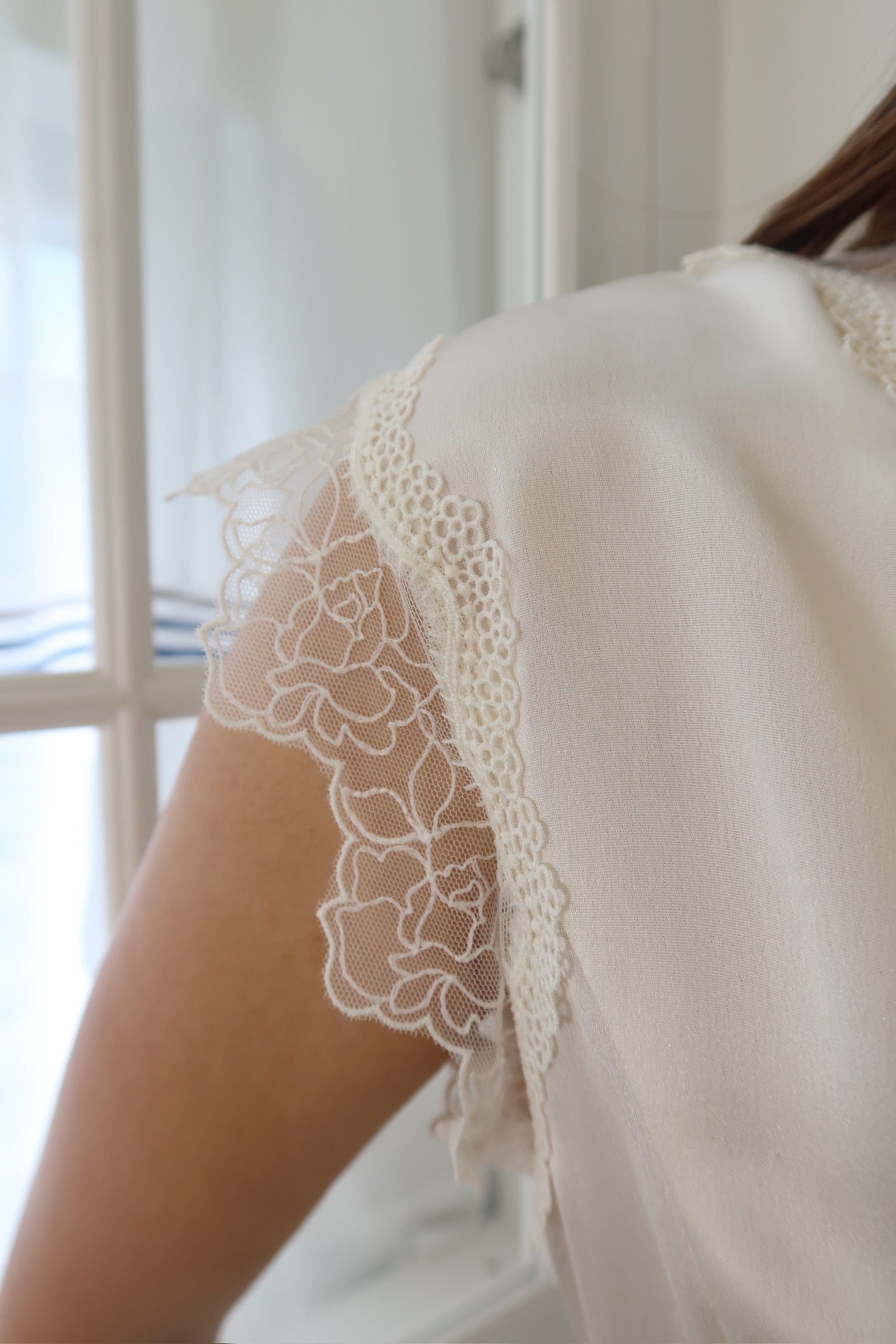【LE ZANS BRAND COLLECTION】 Lace Trim Top [T0186]