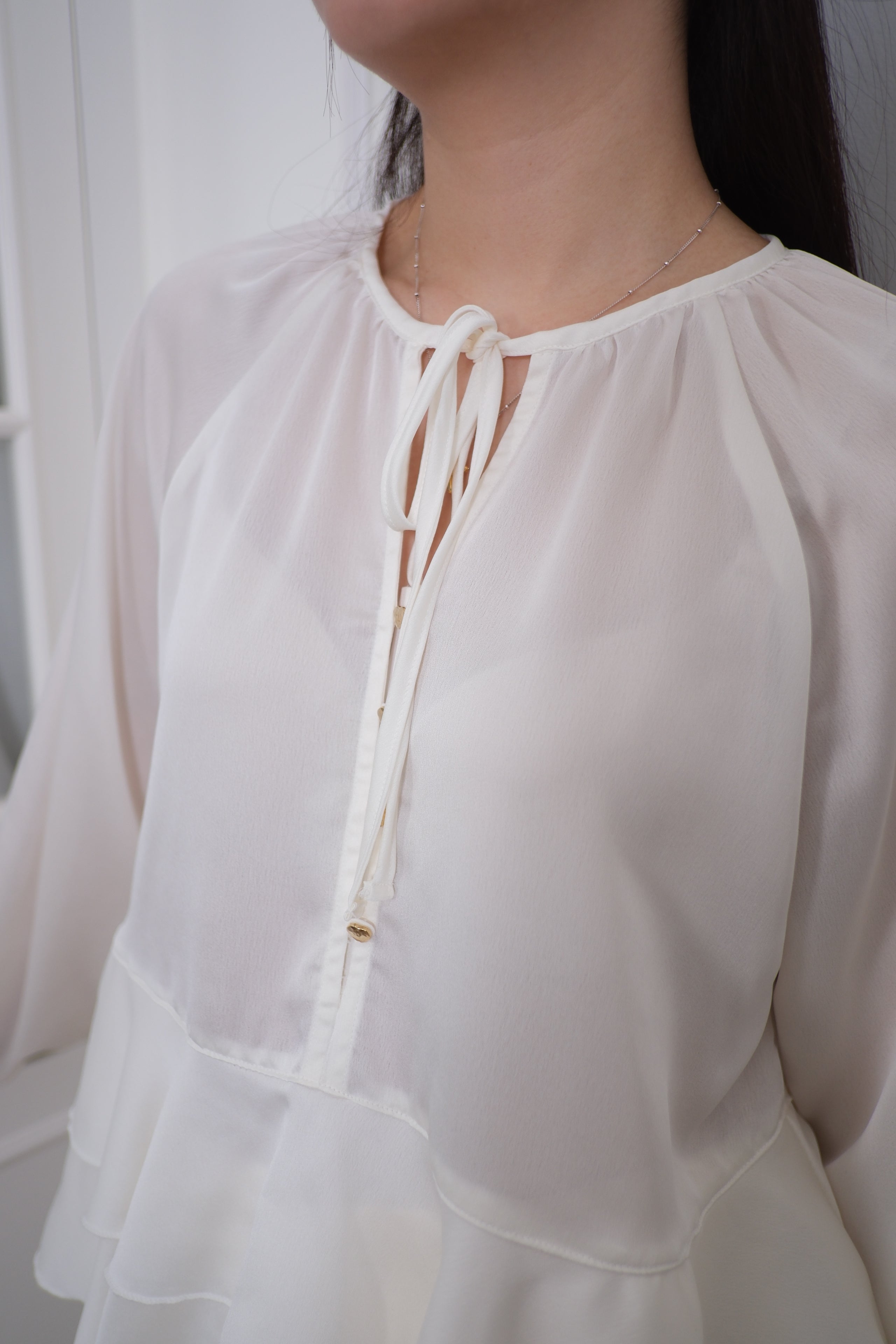 Elegant Ruffle Button-Front Chiffon Blouse [T0263]