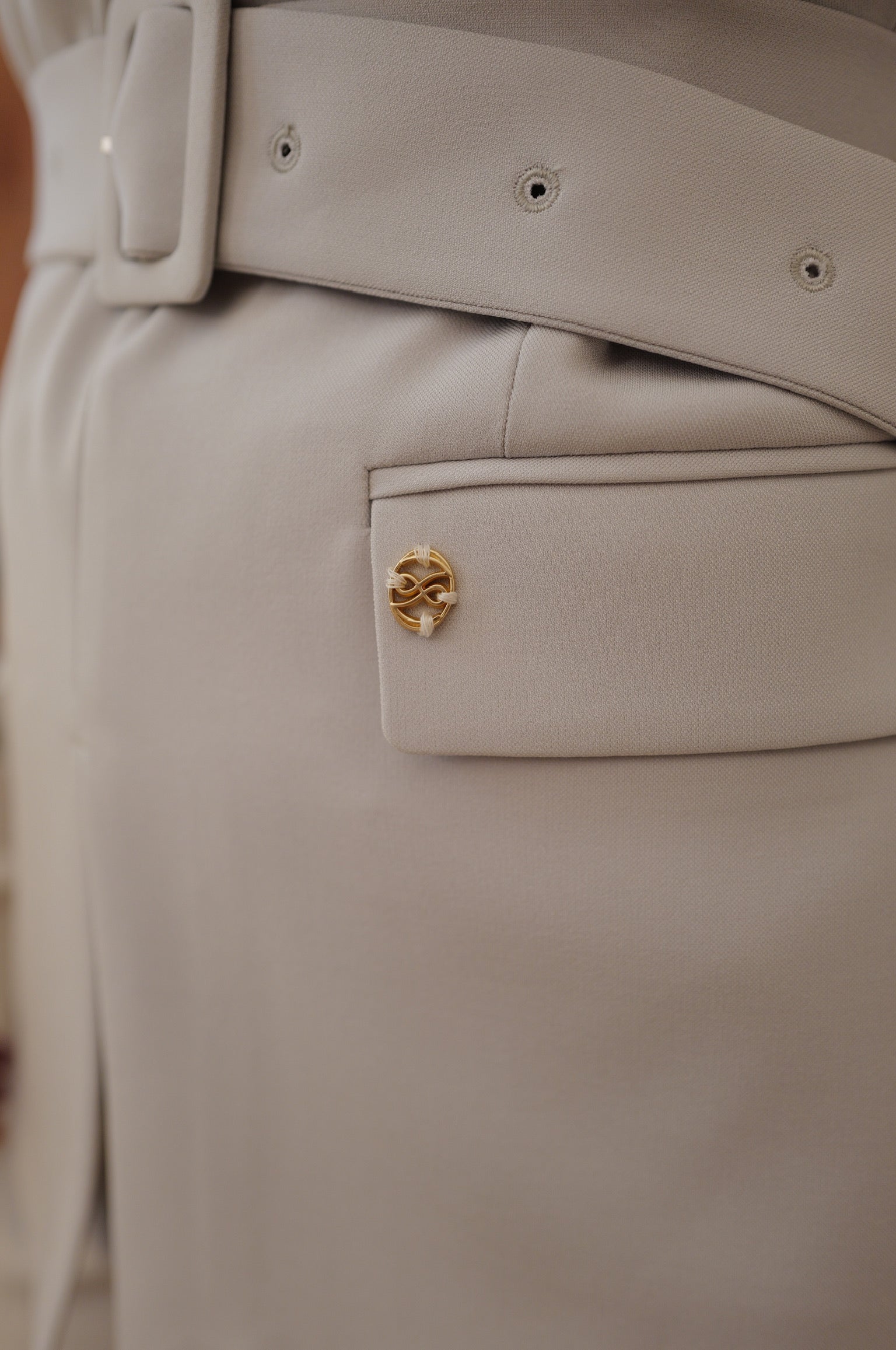 【LE ZANS BRAND COLLECTION】Urban Chic Cinched Waist TOP [T0286]