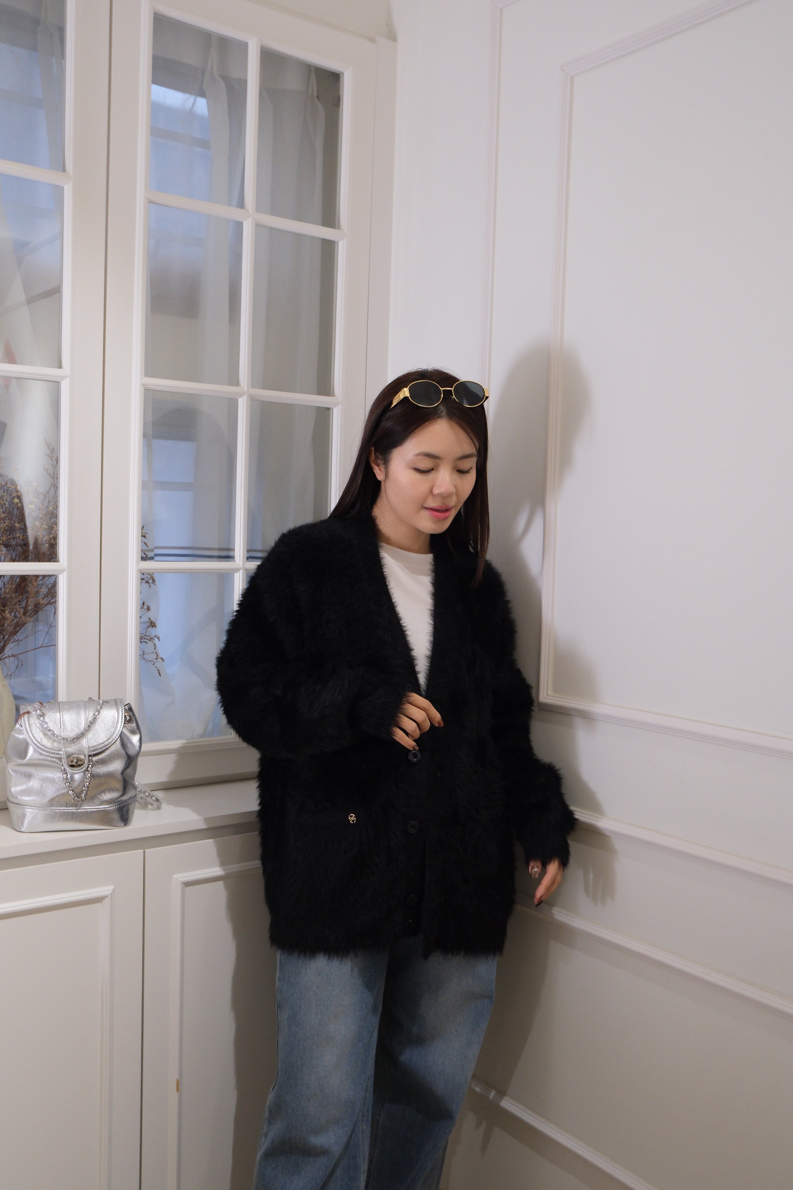 【LE ZANS BRAND COLLECTION】Fluffy Black Fuzzy Button Long Cardigan [J0130]