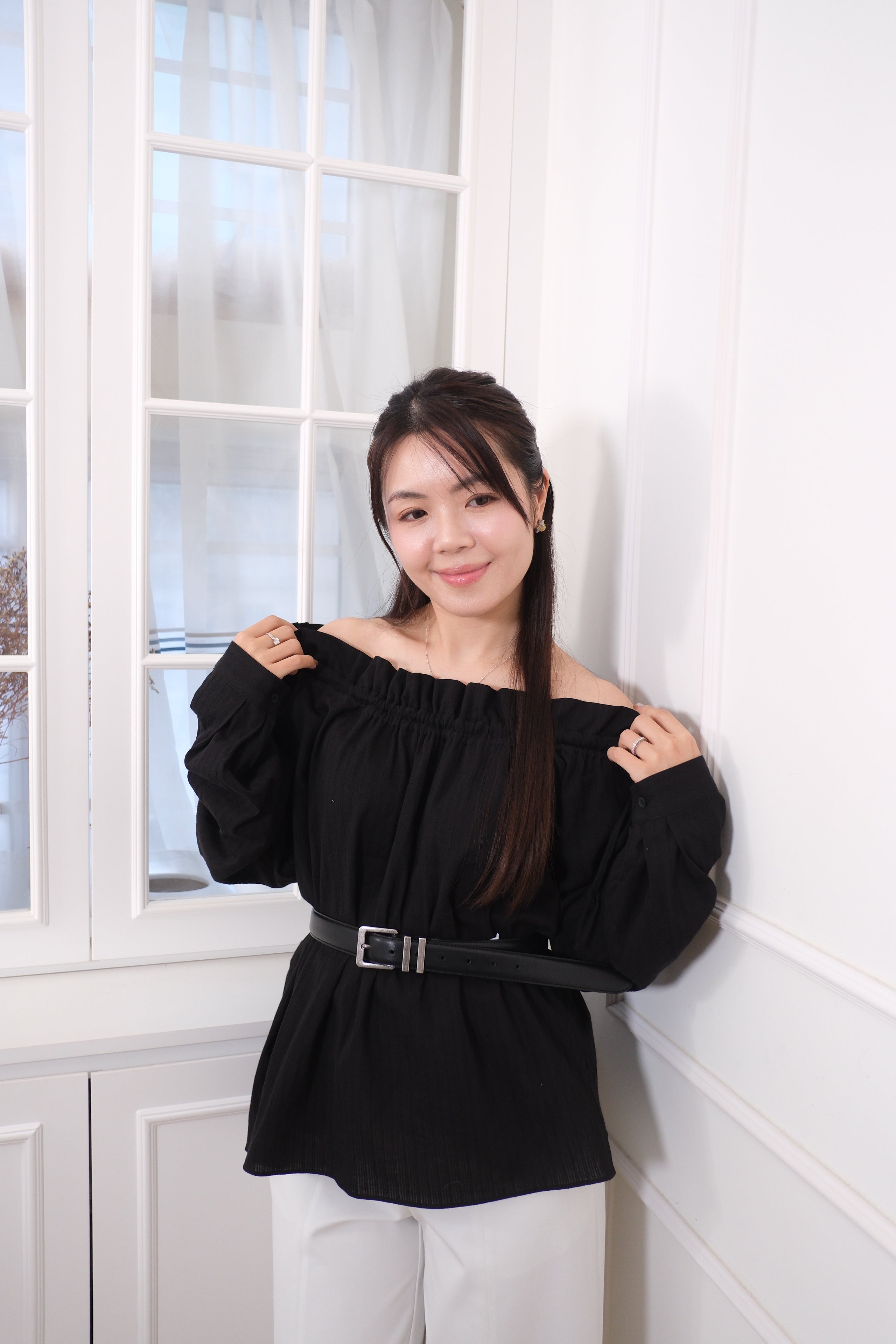 Off Shoulder Ruffle Blouse [T0265]