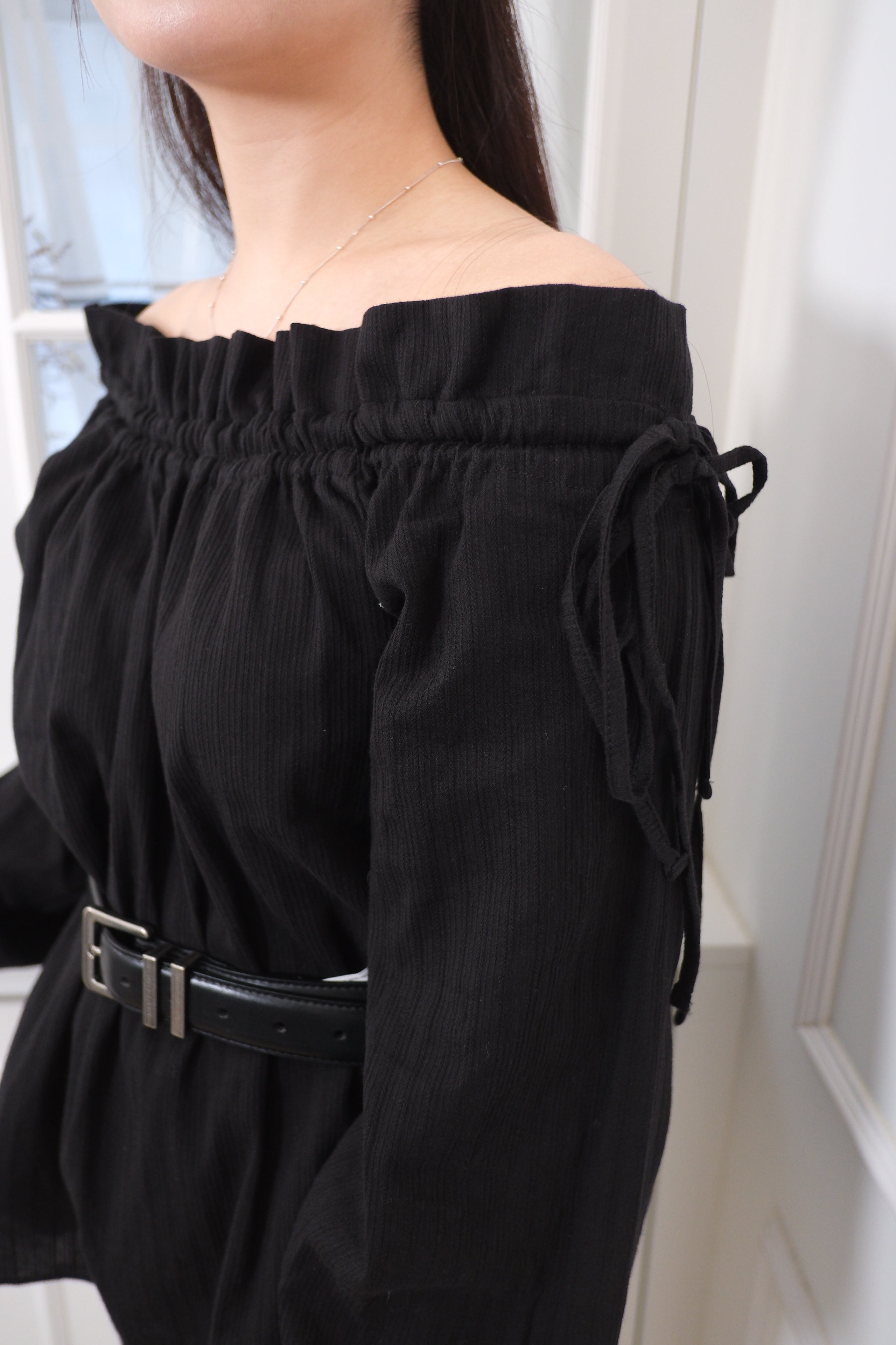 Off Shoulder Ruffle Blouse [T0265]