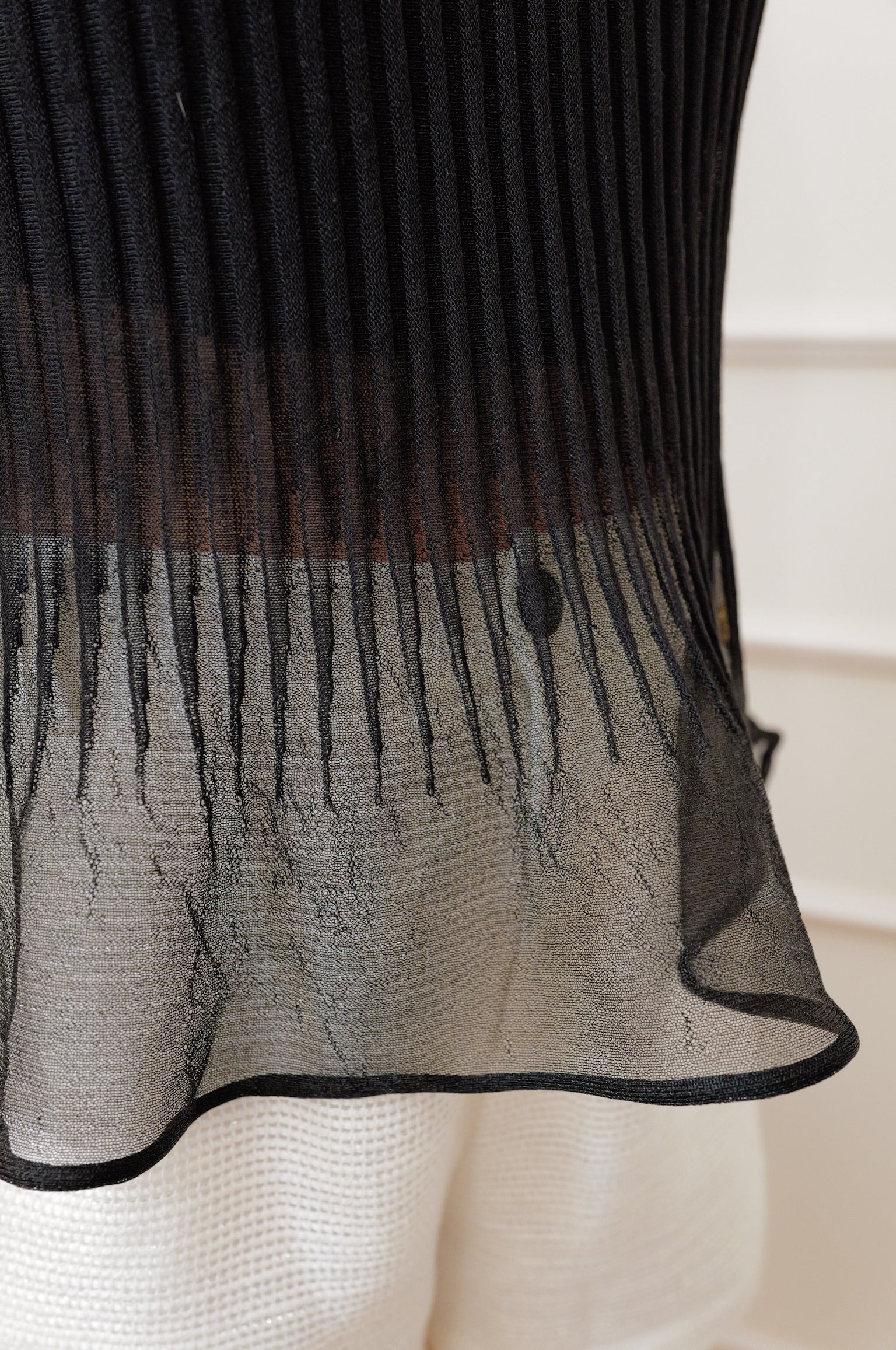 【LE ZANS BRAND COLLECTION】Sculptural Flare Rib-Knit Tank [T0288]