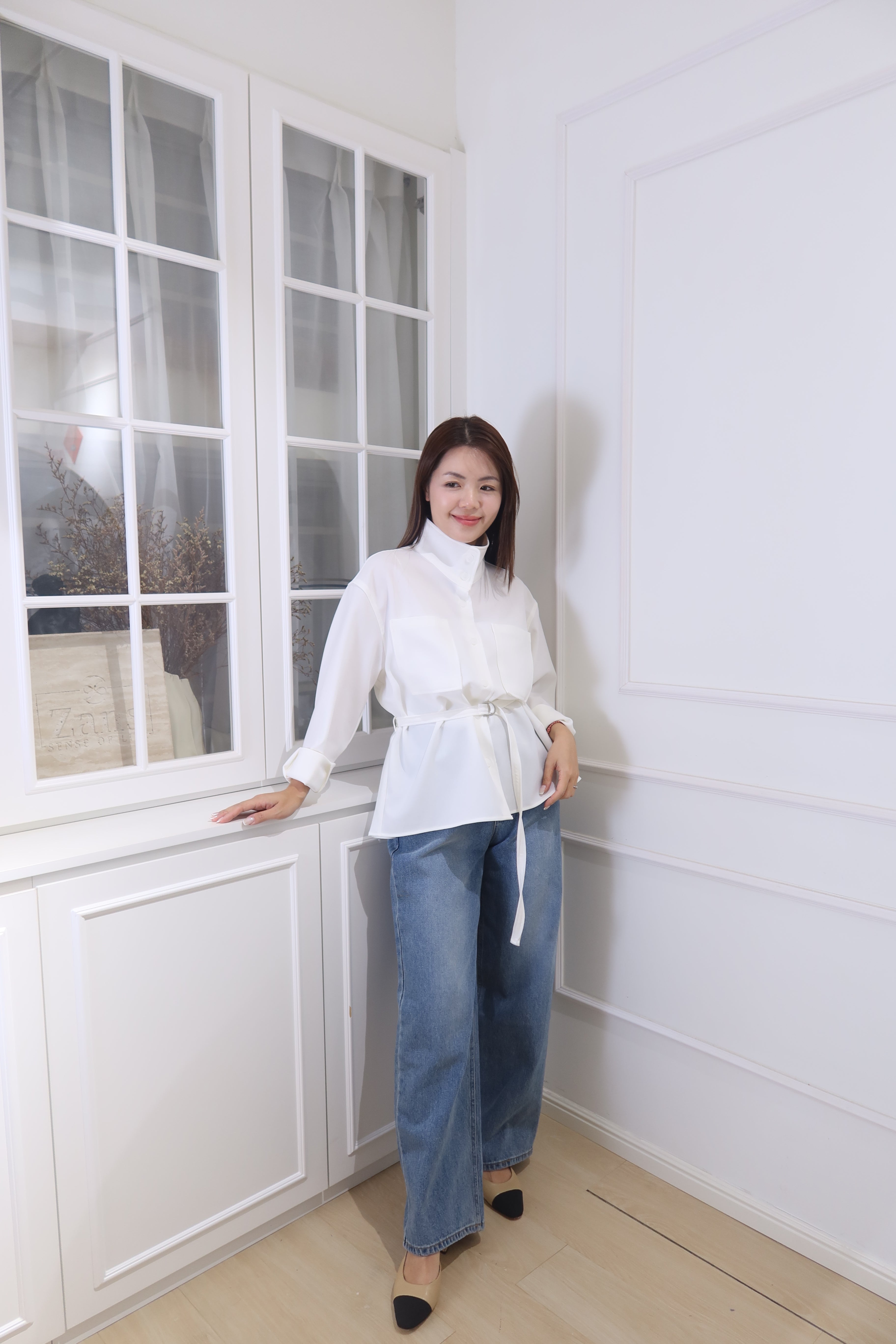 Classic White Pocket Wrap Shirt [T0217]