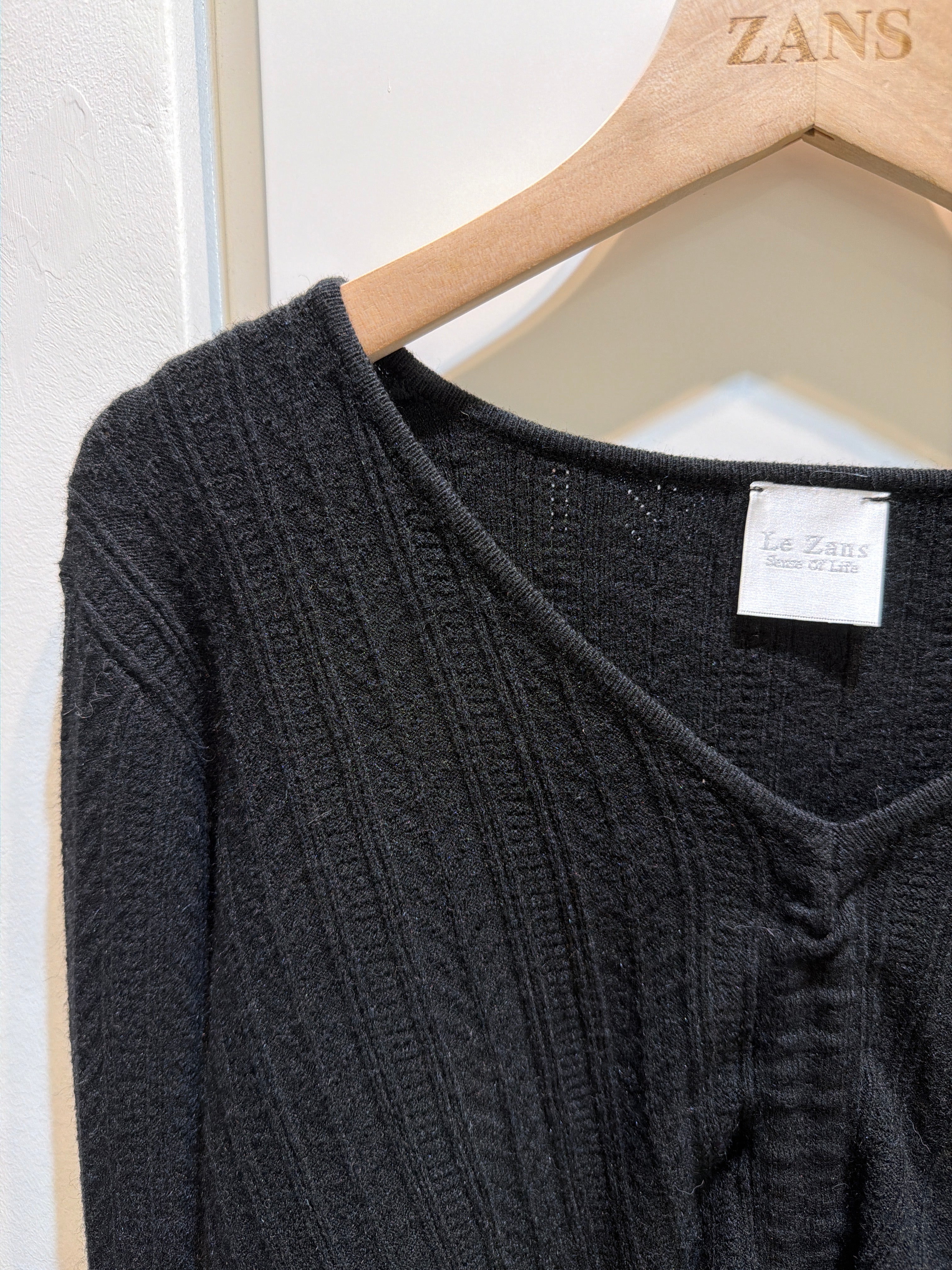【LE ZANS BRAND COLLECTION】V領厚料長䄂上衣[T0250]