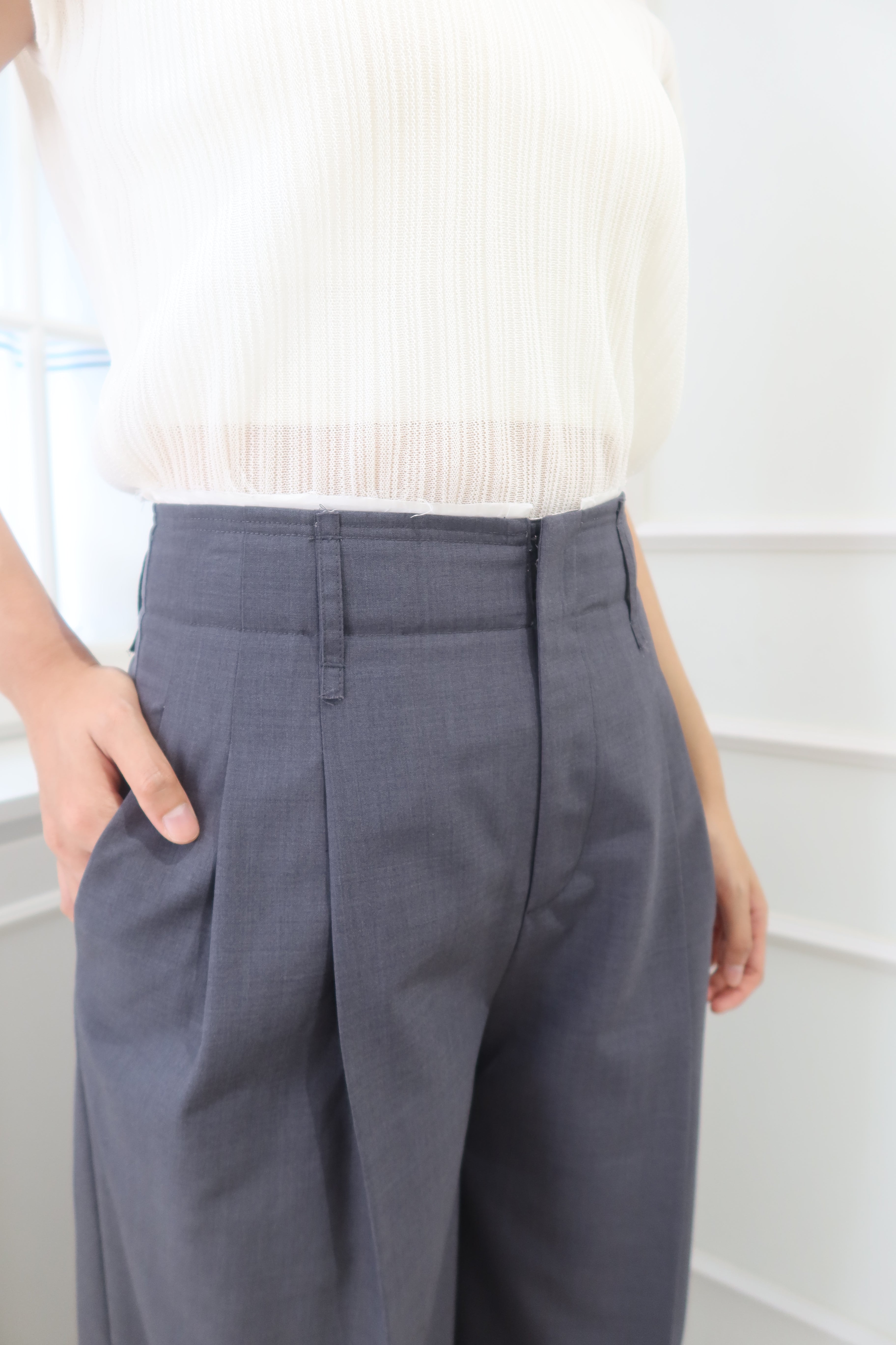 【LE ZANS BRAND COLLECTION】SilkenEase Premium Gray Pants (意大利布料，真絲+羊毛料) [PT0063]