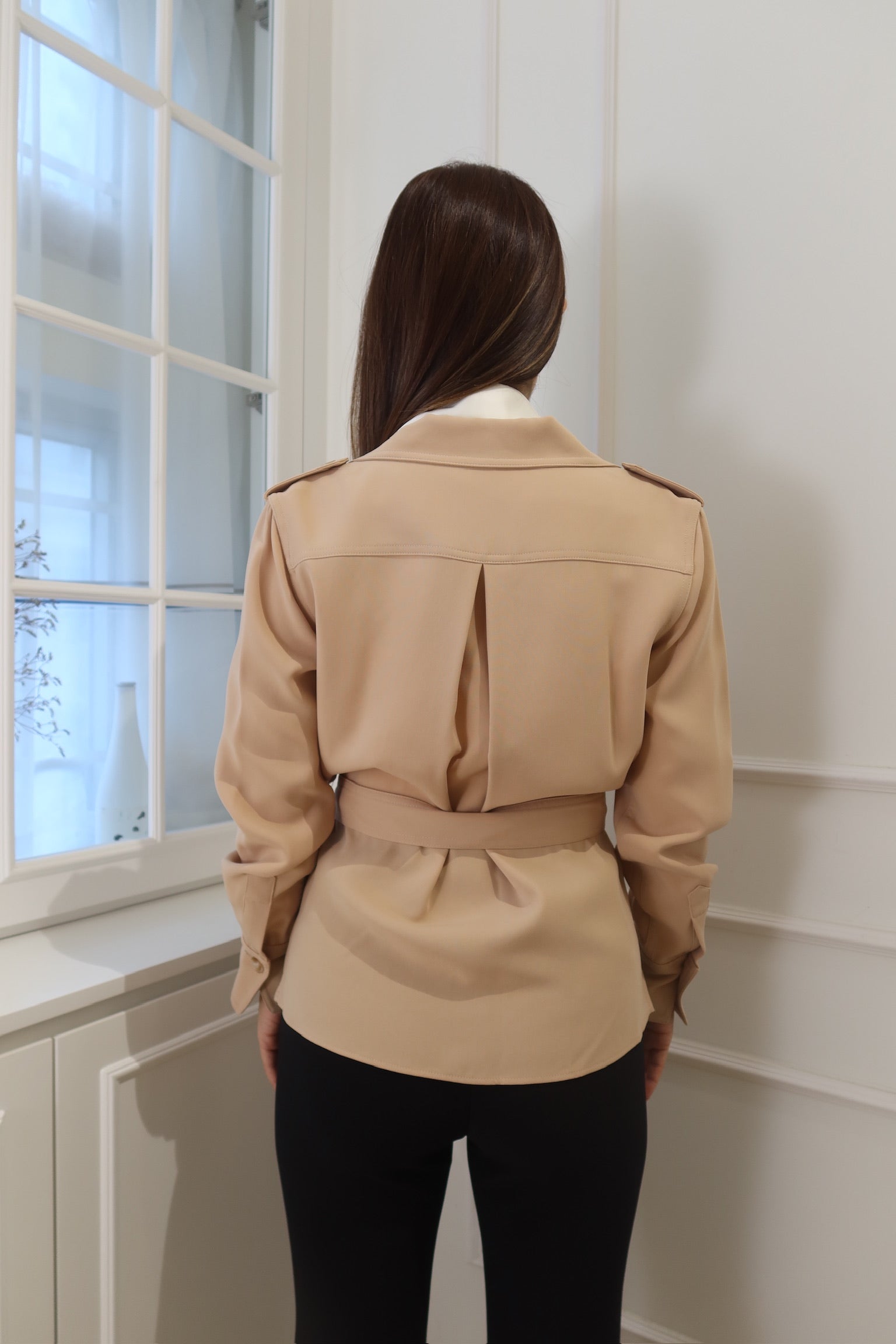 【LE ZANS BRAND COLLECTION】Classic Elegance Short Trench [J0108]