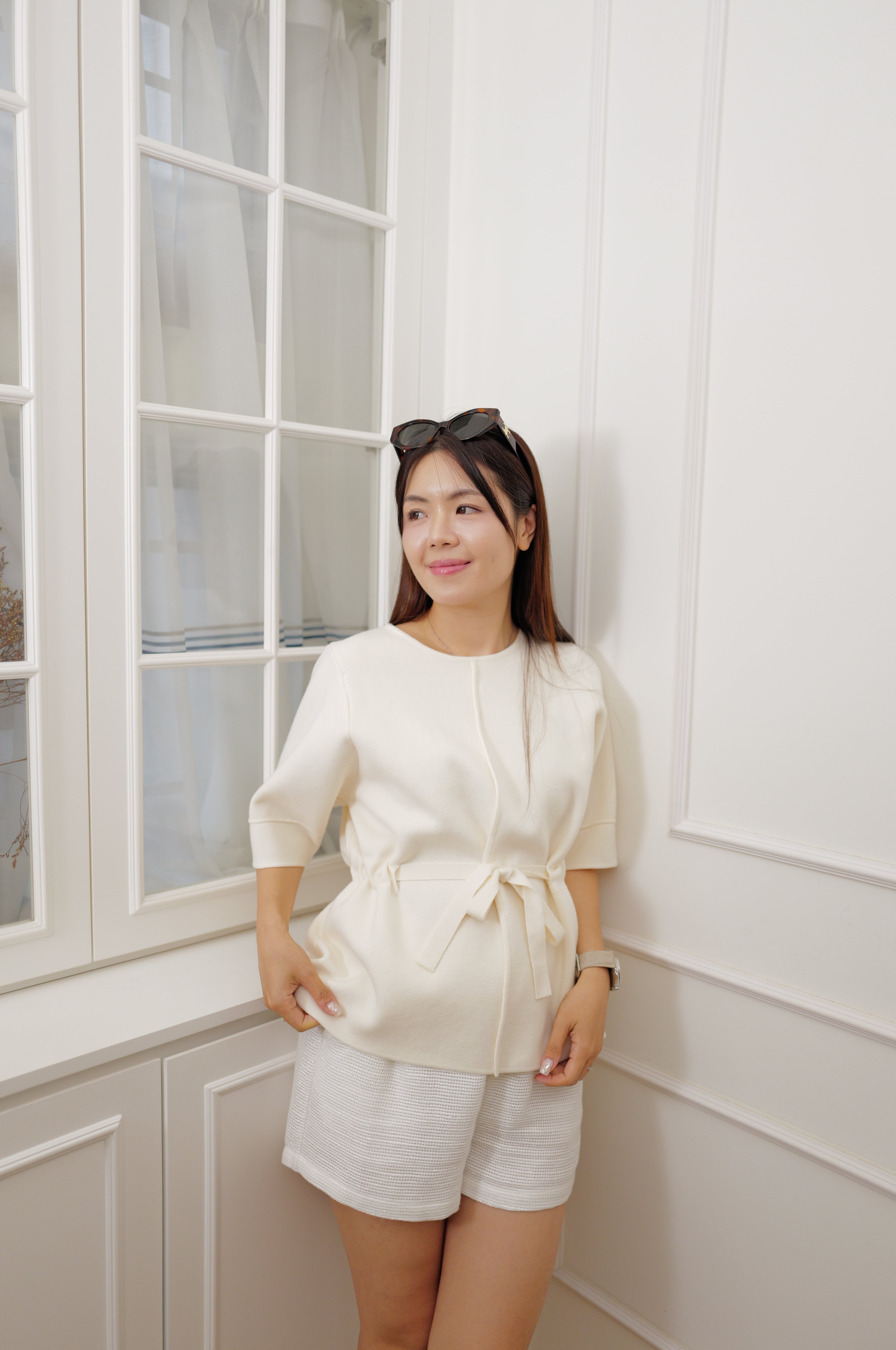 Elegant Cinched-Waist Peplum Top [T0268]