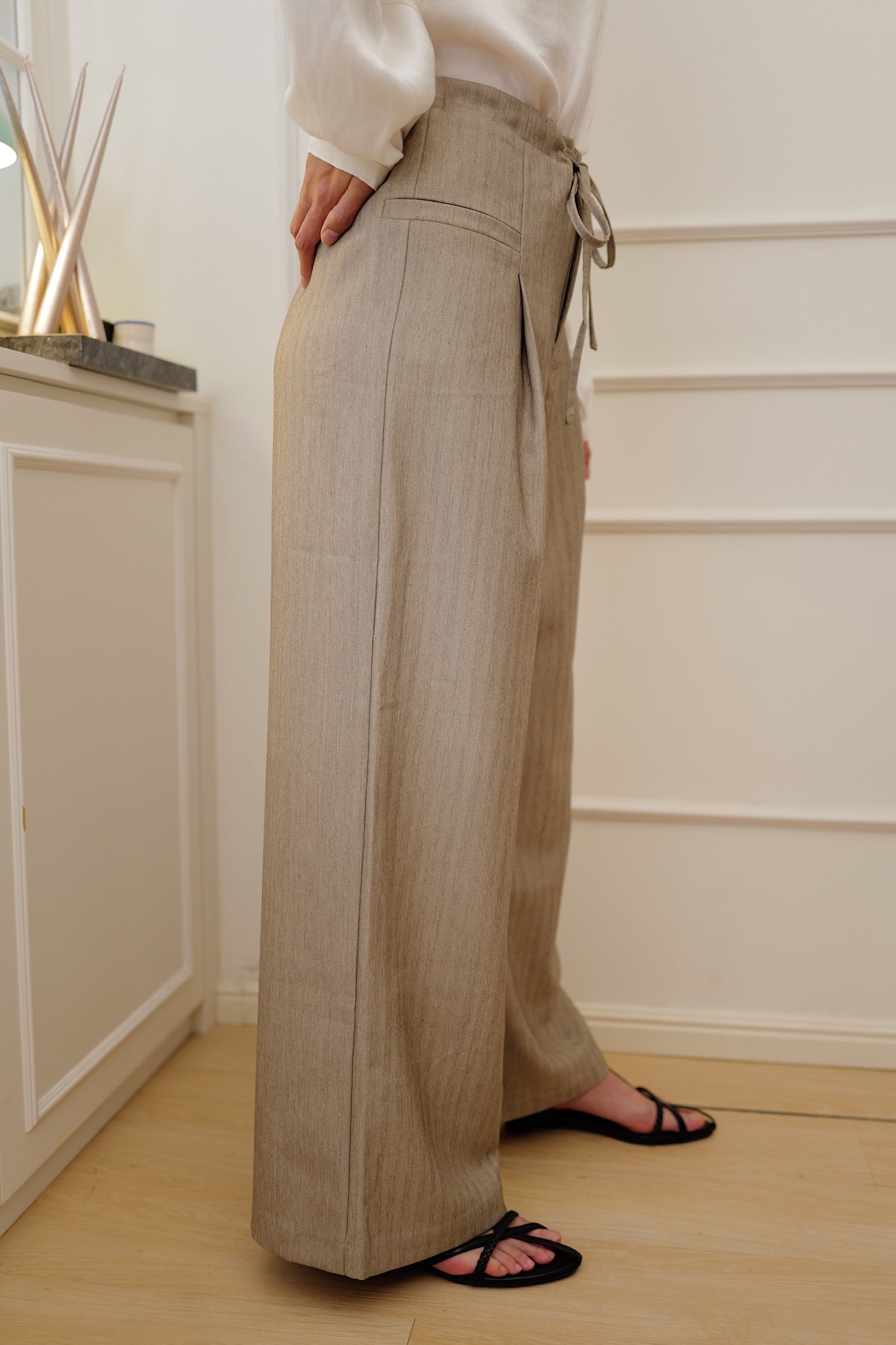 【LE ZANS BRAND COLLECTION】French Chic High-Waisted Wide-Leg Trousers with Sash [PT0097]