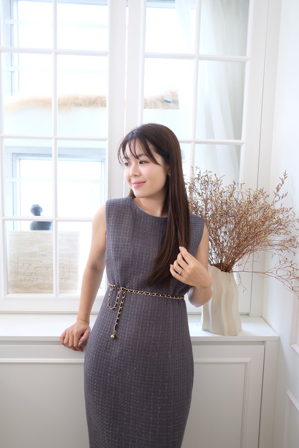 【LE ZANS BRAND COLLECTION】Sleek Silhouette Sleeveless Dress [OPS0178]