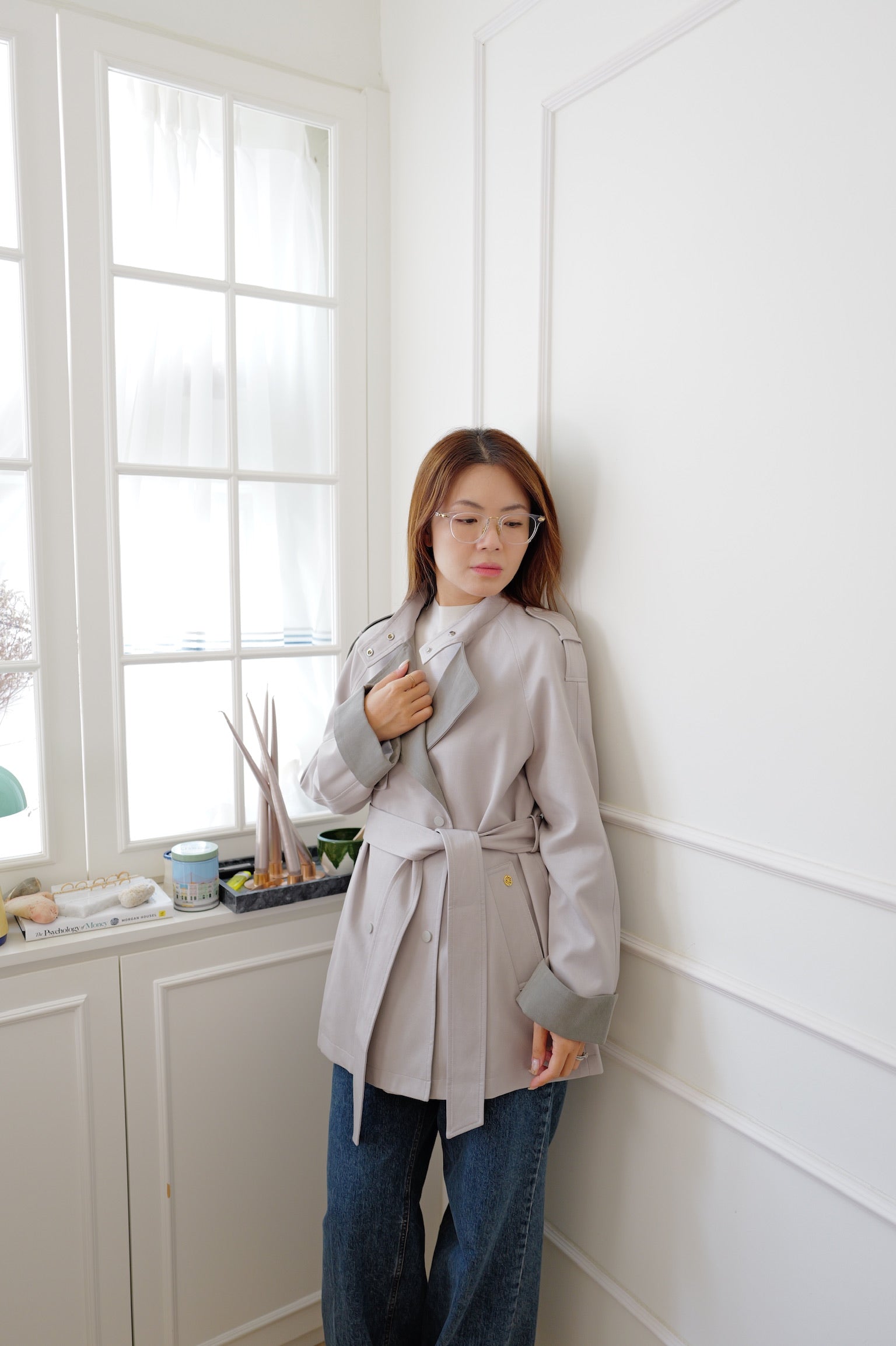 【LE ZANS PRIVÉ】French Two-Tone Lapel Belted Short Trench Coat [J0146]