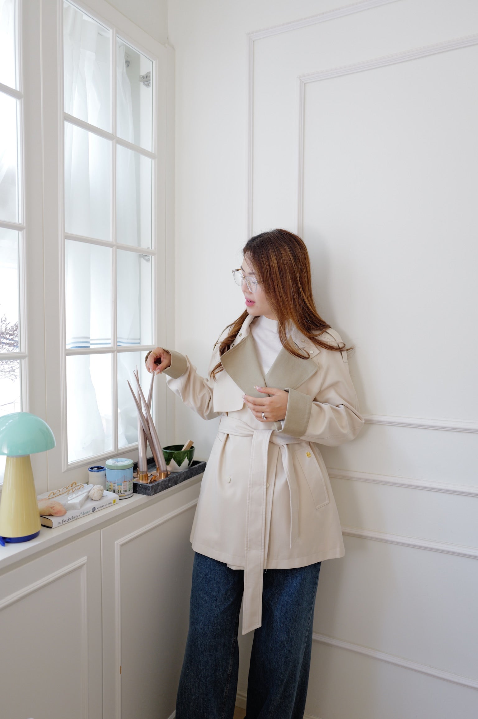 【LE ZANS PRIVÉ】French Two-Tone Lapel Belted Short Trench Coat [J0146]