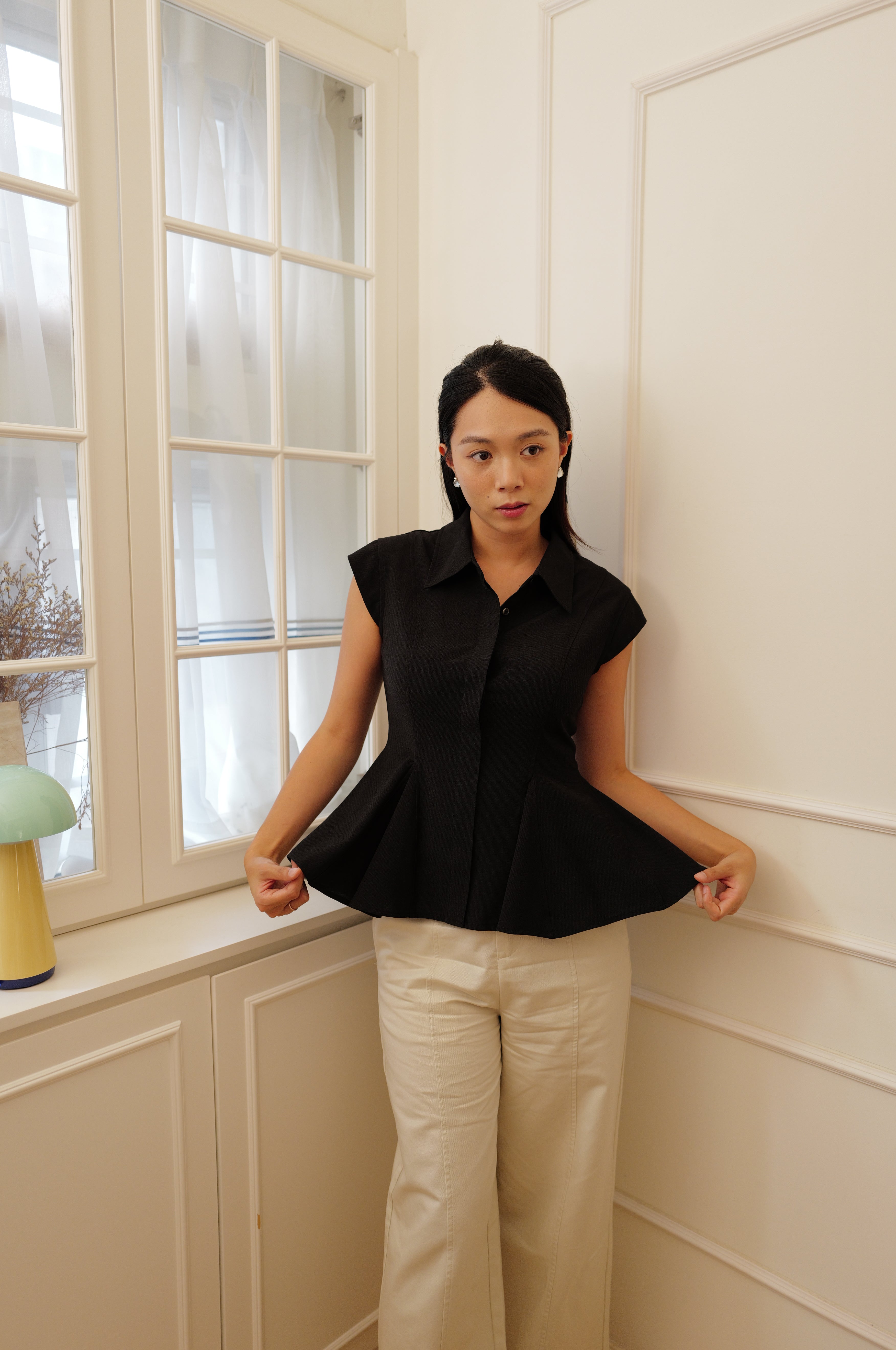 Chic Pleated Peplum Cap-Sleeve Blouse [T0298]