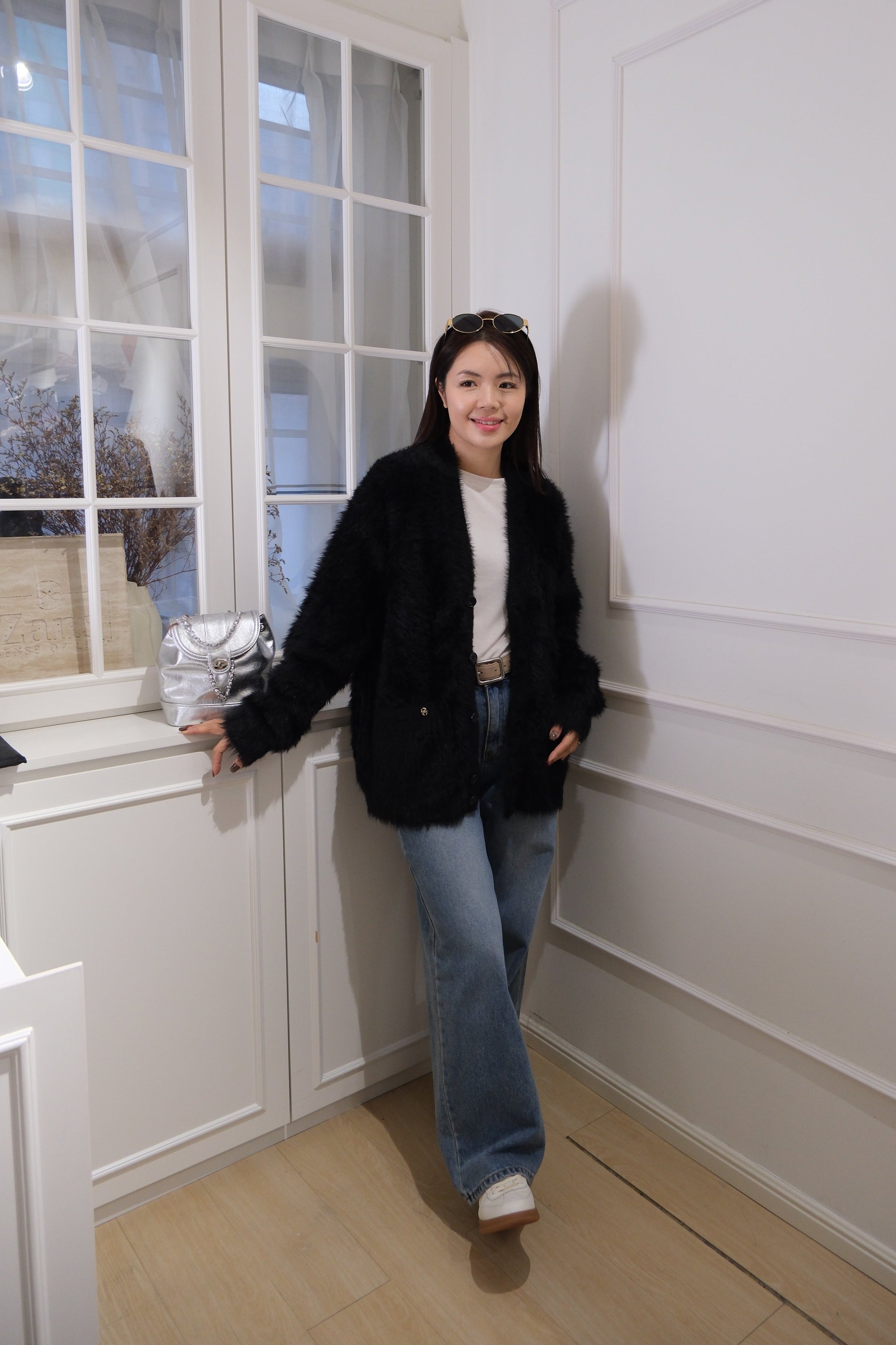 【LE ZANS BRAND COLLECTION】Fluffy Black Fuzzy Button Long Cardigan [J0130]