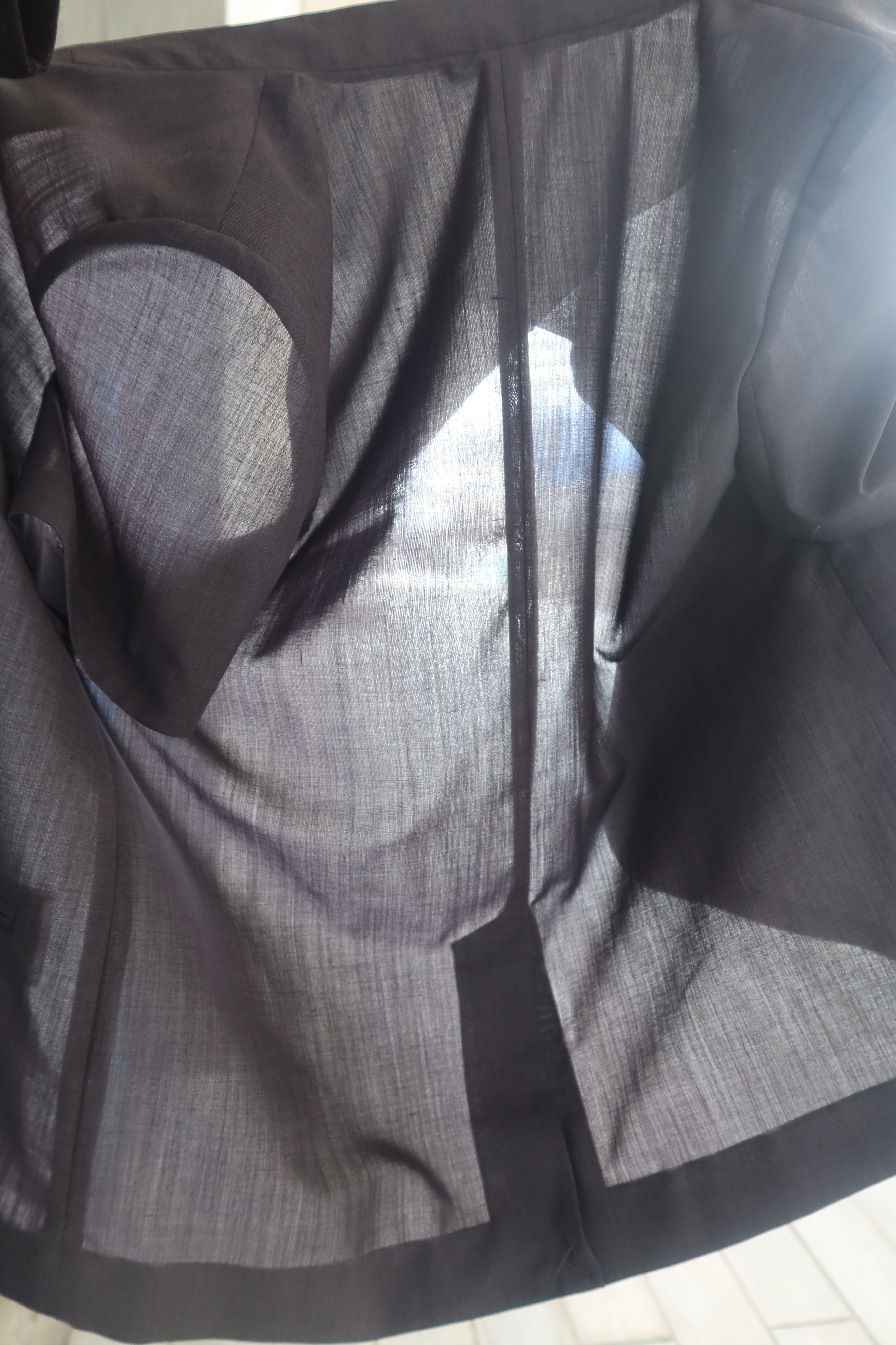 【LE ZANS BRAND COLLECTION】LuxeSilk Wrinkle-Free Short Blazer (意大利🇮🇹布料 真絲+羊毛料) [J0100]