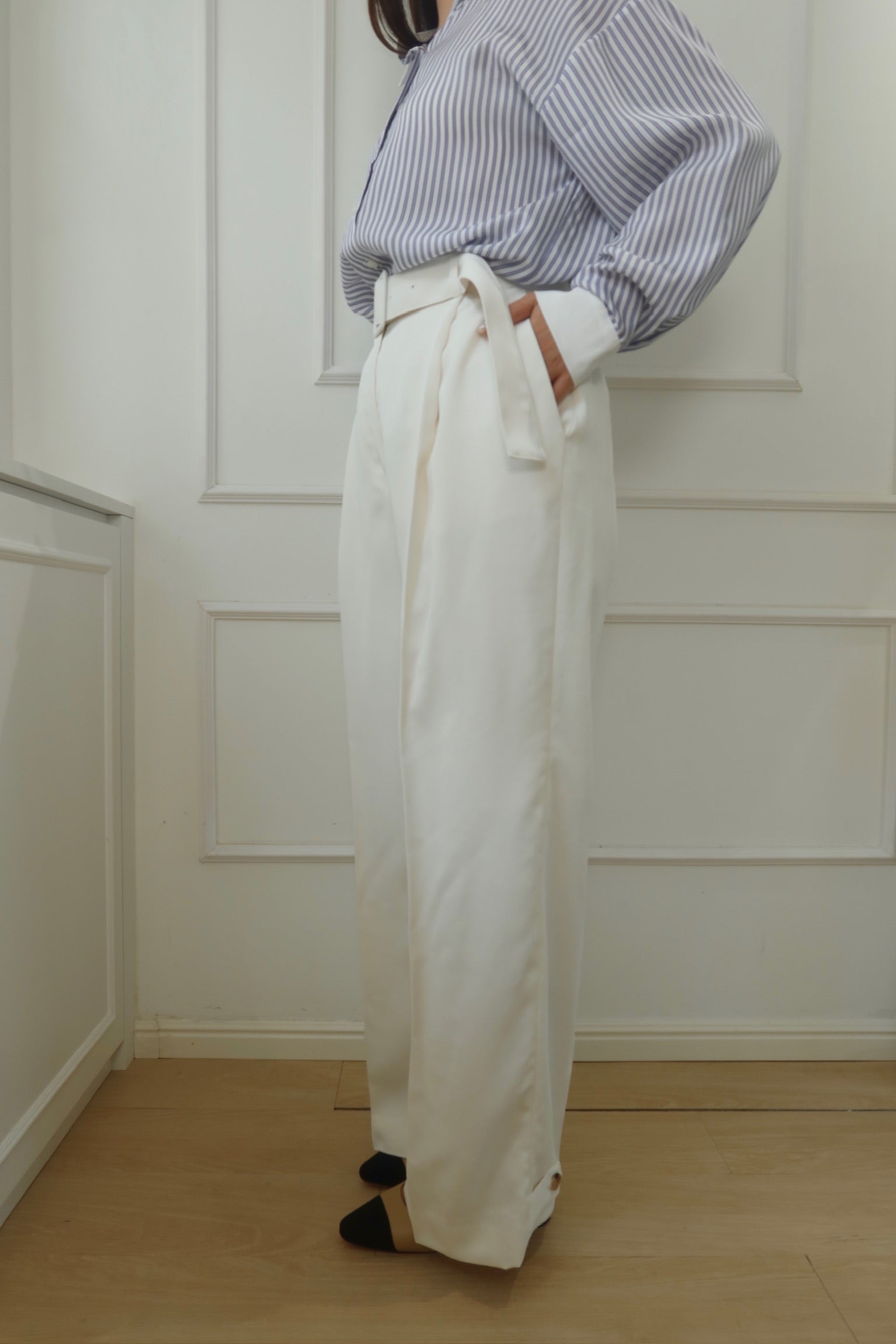 【LUXE COLLECTION】Off-white Wide Leg Pants with Buckle Belt [PT0061]