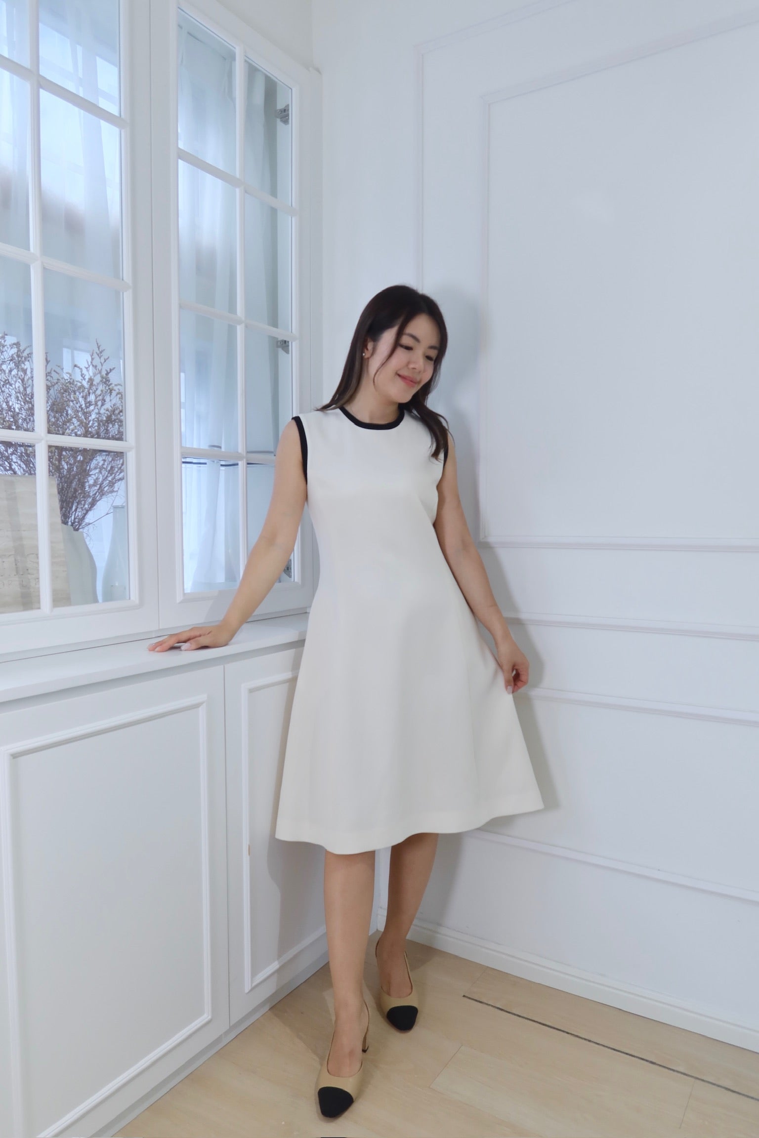 【LE ZANS BRAND COLLECTION】Minimalist Duo-Tone Sleeveless Dress [OPS0154]