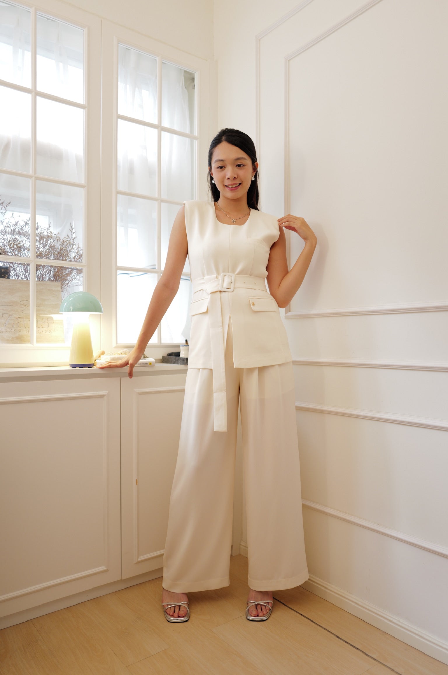 【LE ZANS BRAND COLLECTION】Urban Chic Cinched Waist TOP [T0286]