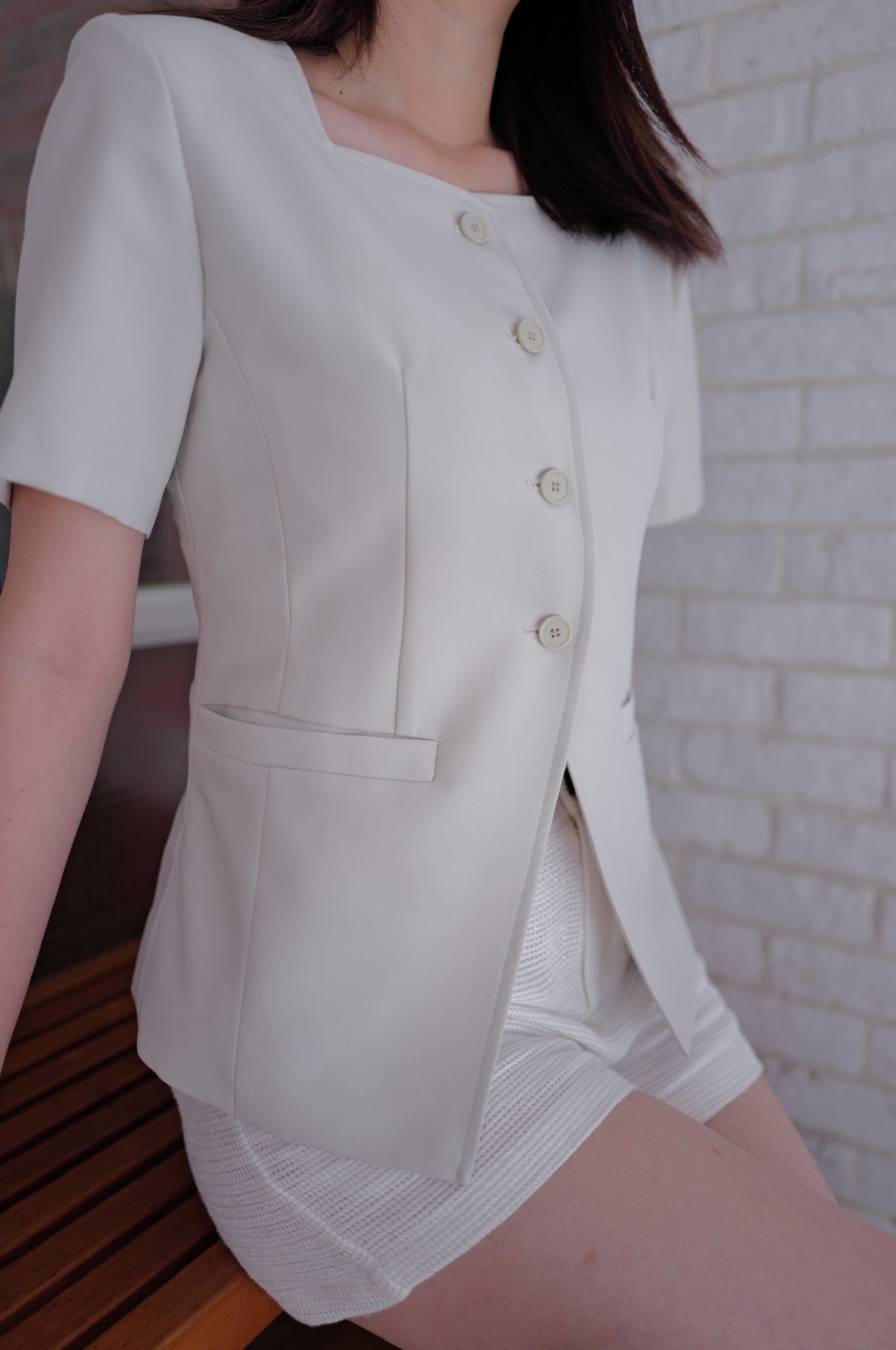 Tailored Short Blazer [J0137]