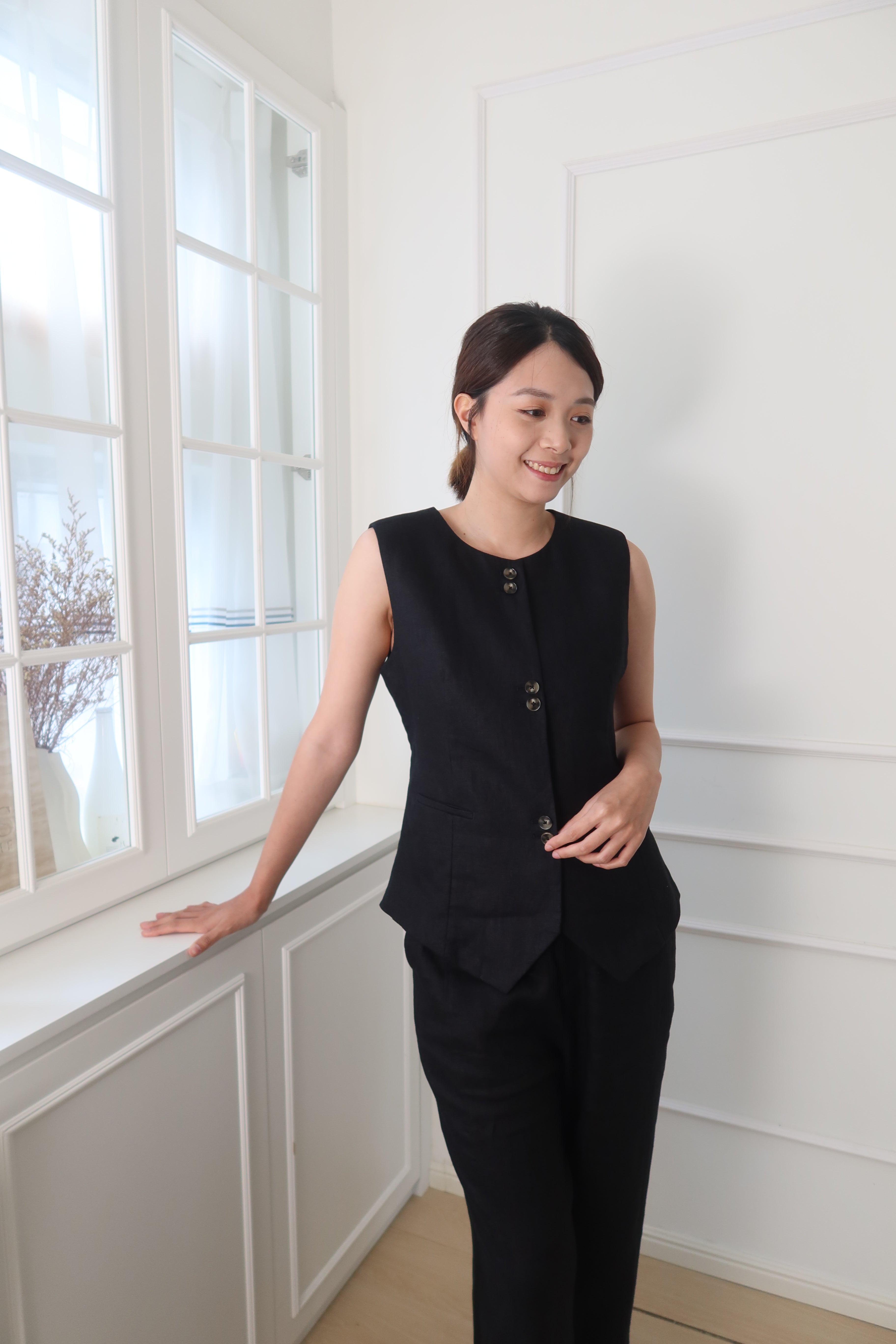 【LE ZANS BRAND COLLECTION】Linen Luxe Button Vest (100% Linen) [J0105]