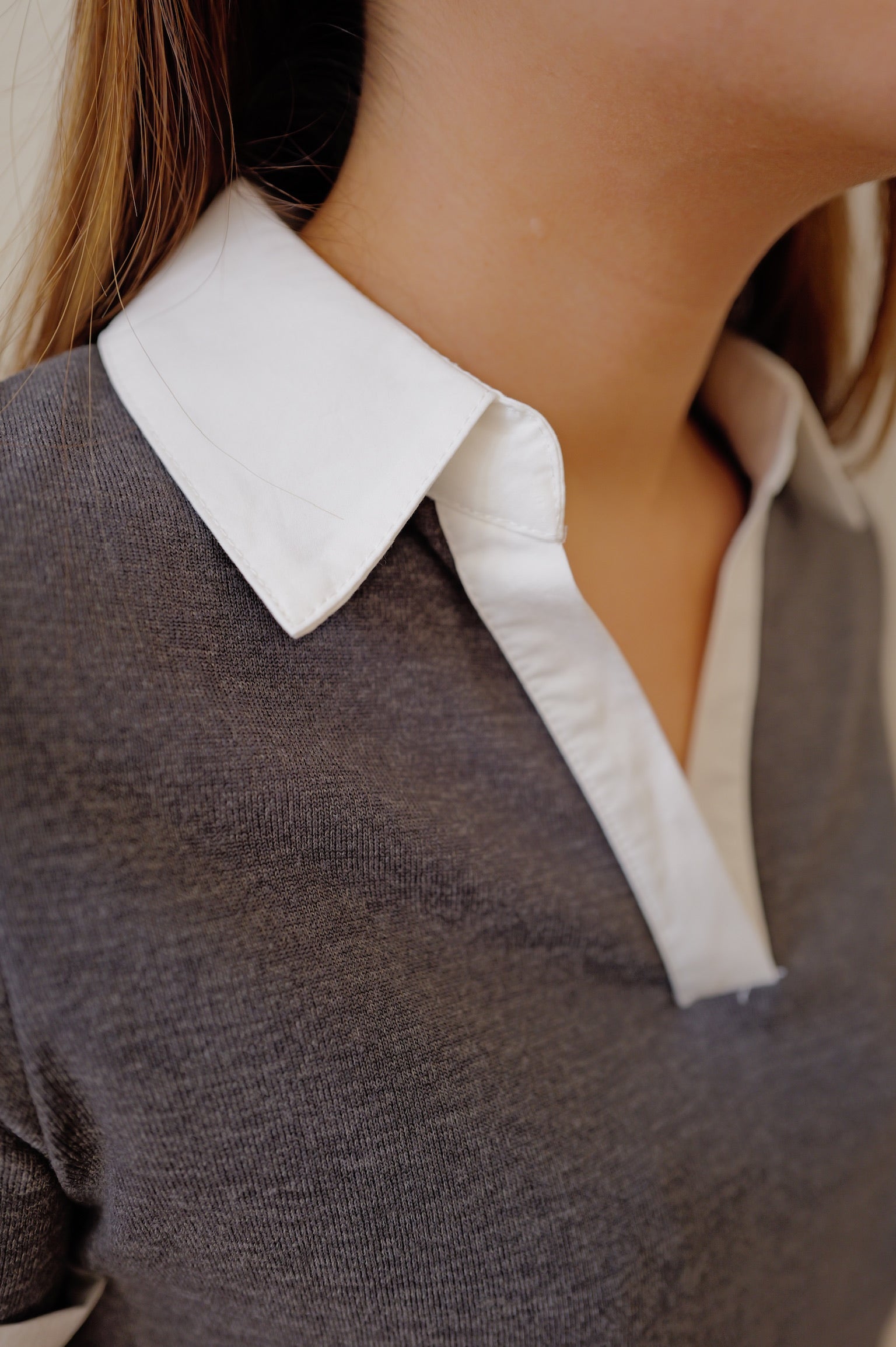 【LE ZANS BRAND COLLECTION】Contrast Collar Open V-Neck Knit Polo Top [T0303]