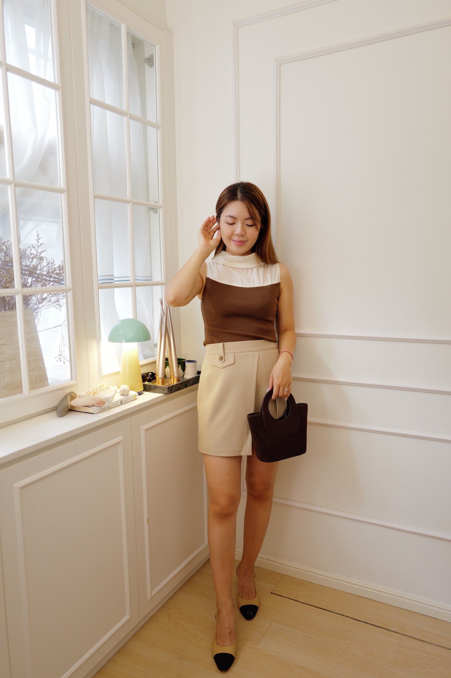 【LE ZANS BRAND COLLECTION】Minimalist Sheer-Panel Ribbed Sleeveless Top [T0304]