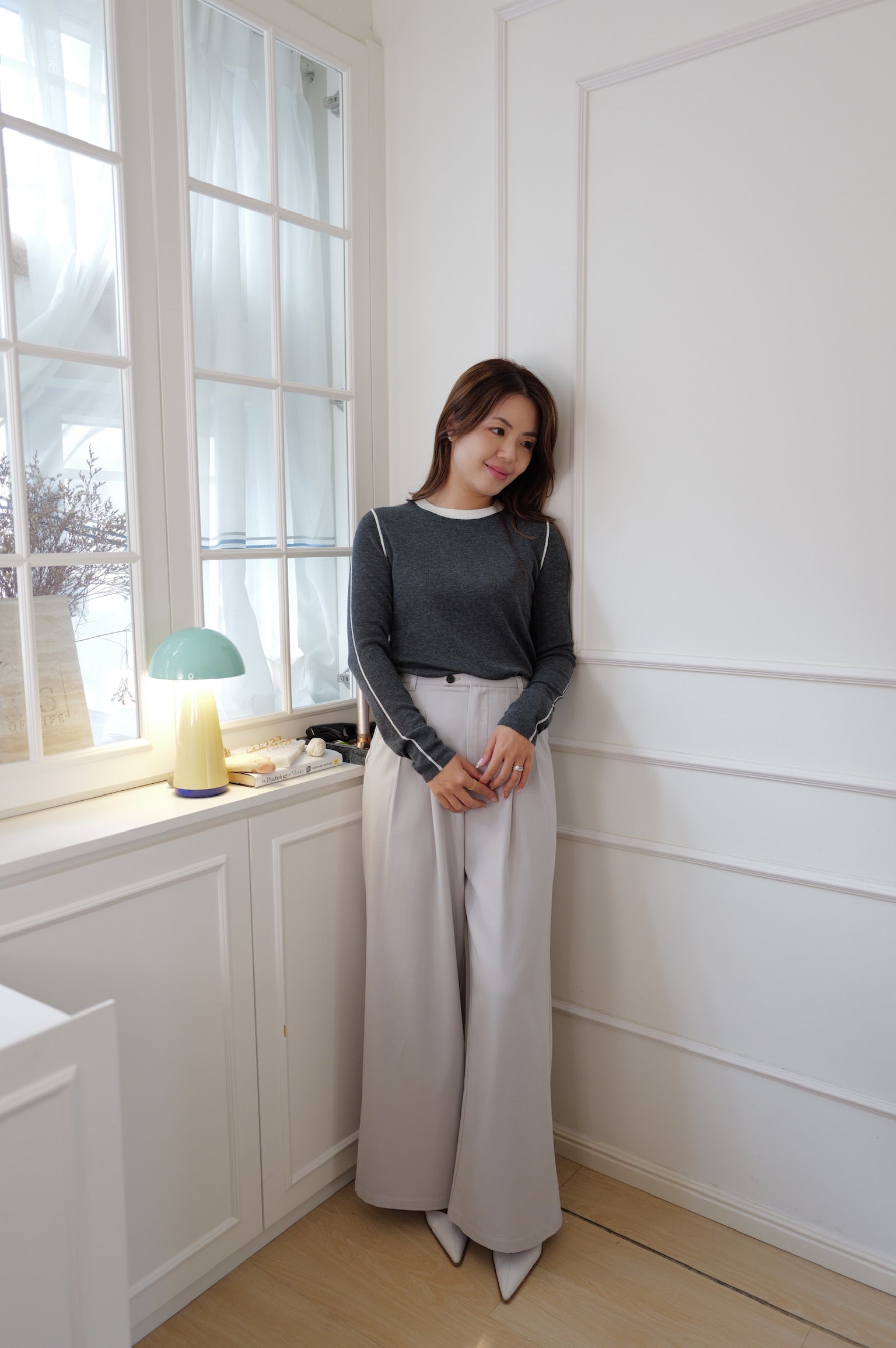 【LE ZANS PRIVÉ】Minimalist Contrast Piping Fitted Knit Long-Sleeve Top(33%wool) [T0311]