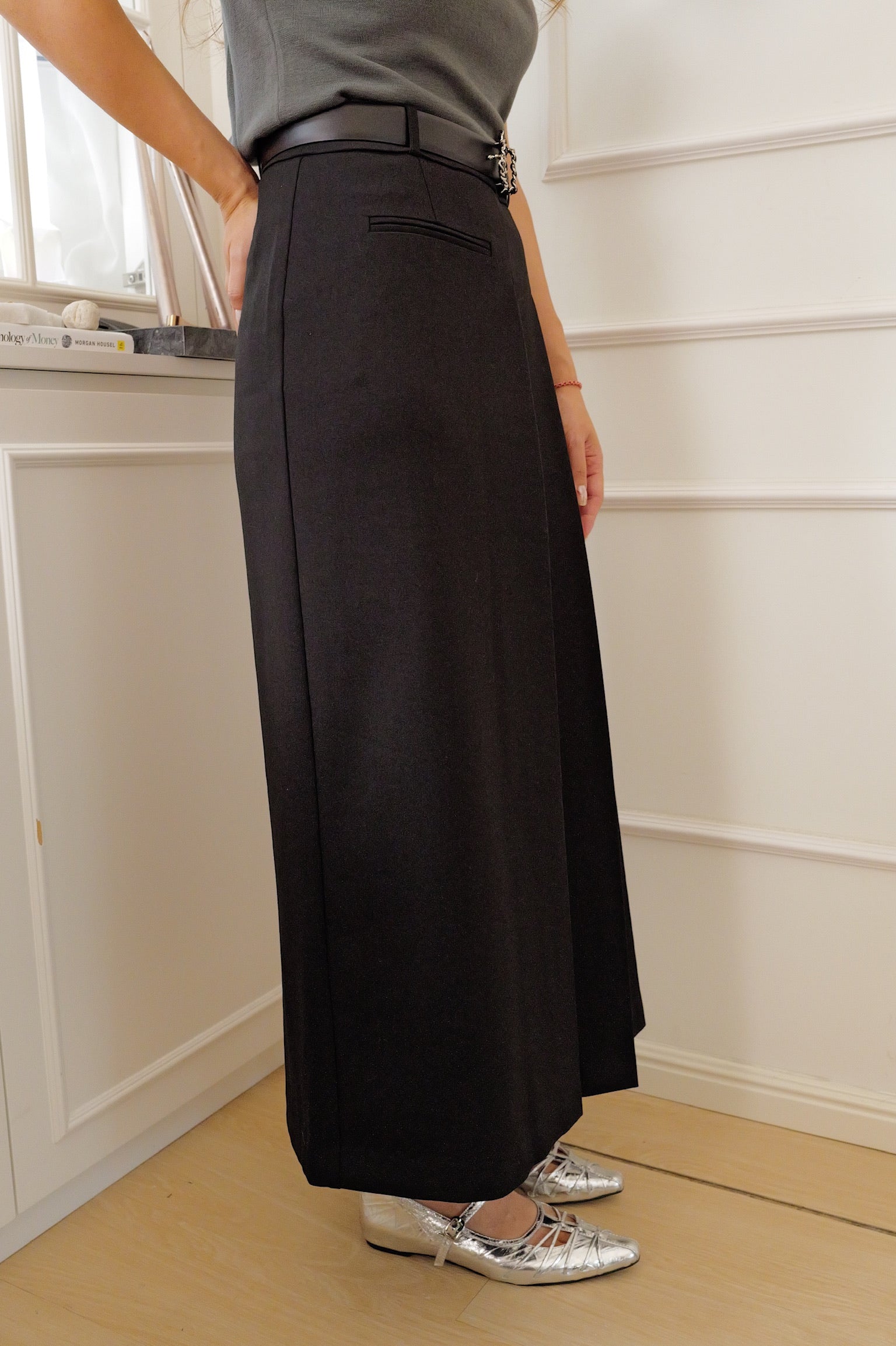 【LE ZANS PRIVÉ】High-Waisted Pleated Straight Midi Skirt [SK0085]