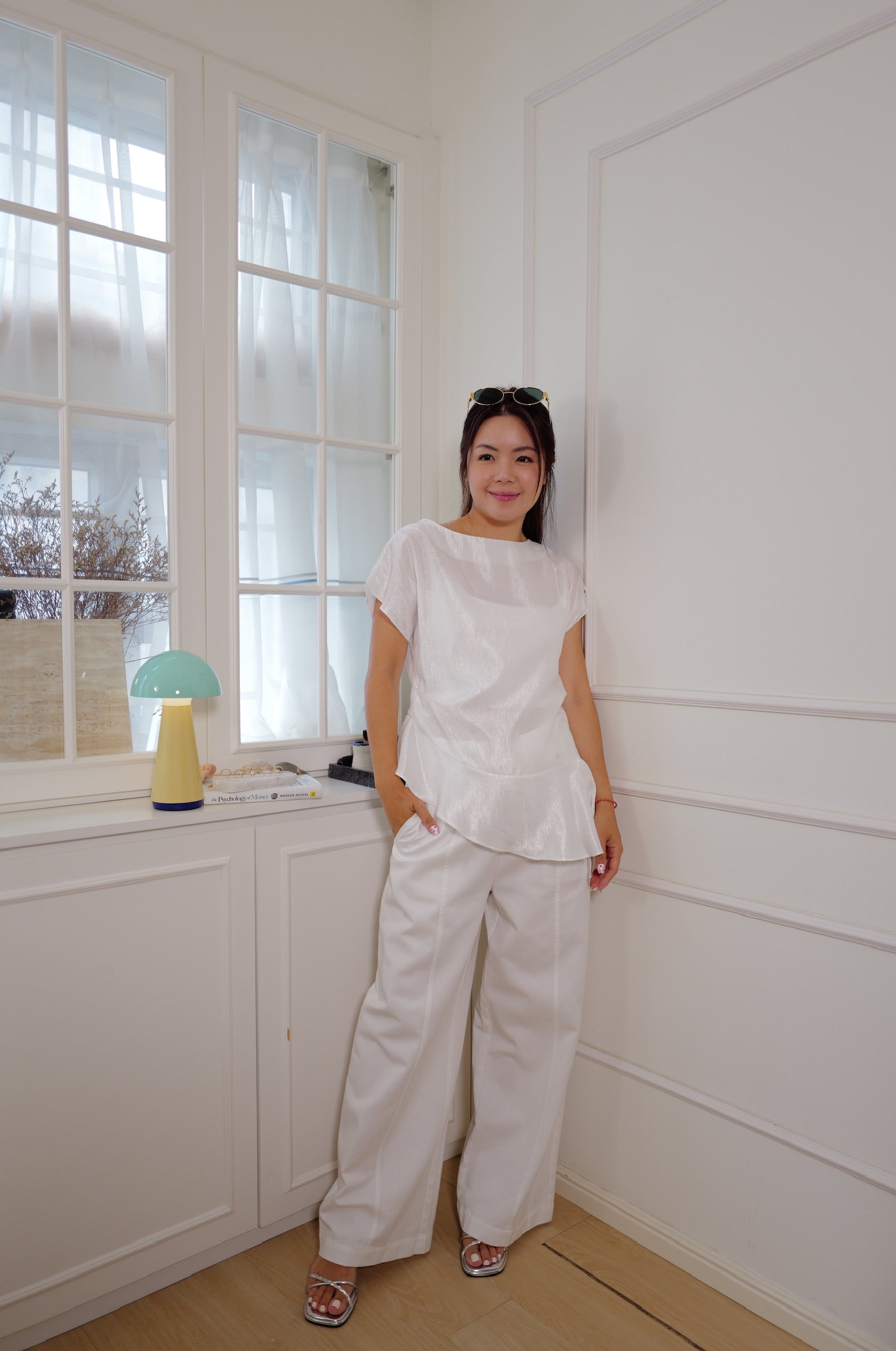 Elegant Asymmetric Peplum Top with Cap Sleeves [T0292]