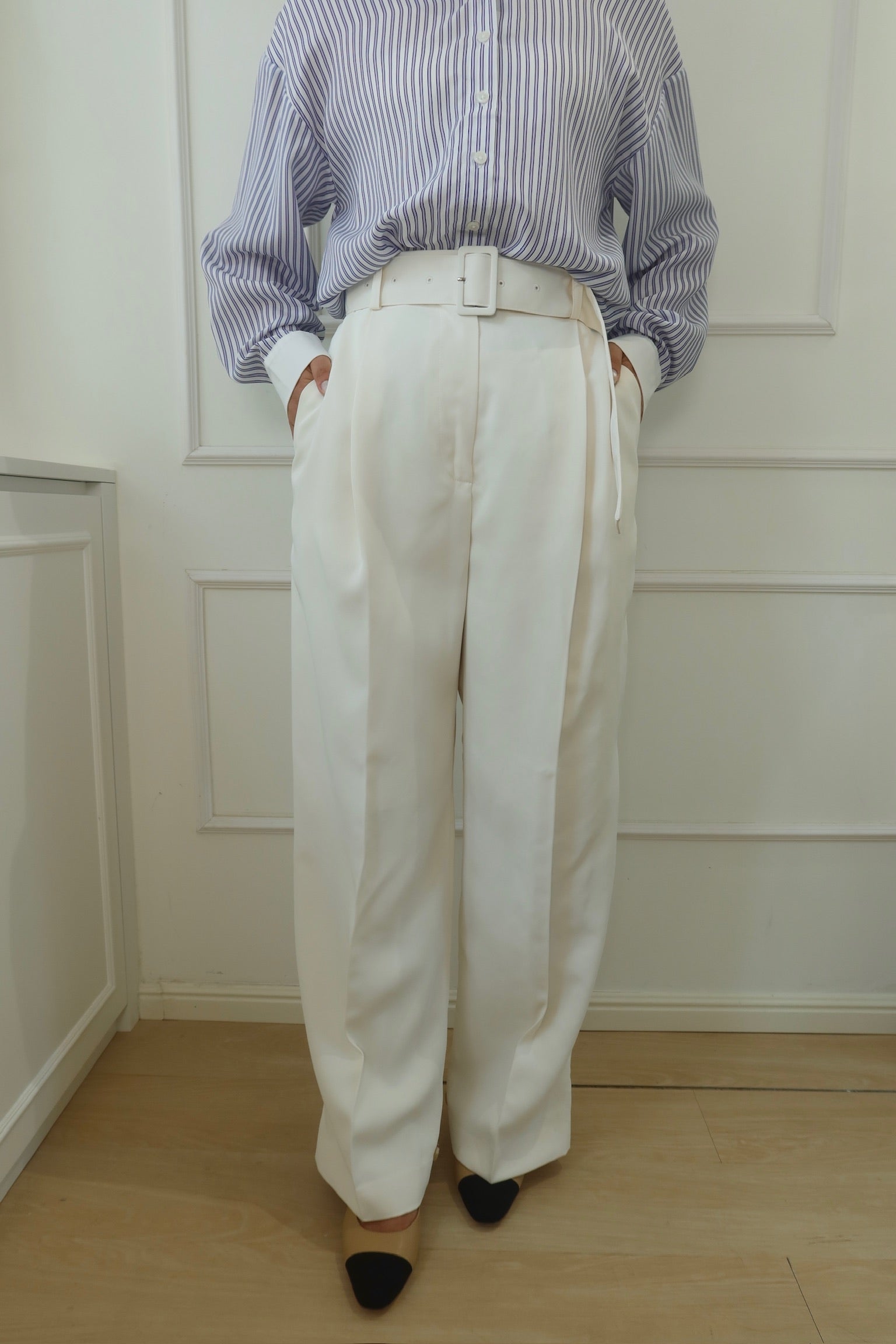 【LUXE COLLECTION】Off-white Wide Leg Pants with Buckle Belt [PT0061]