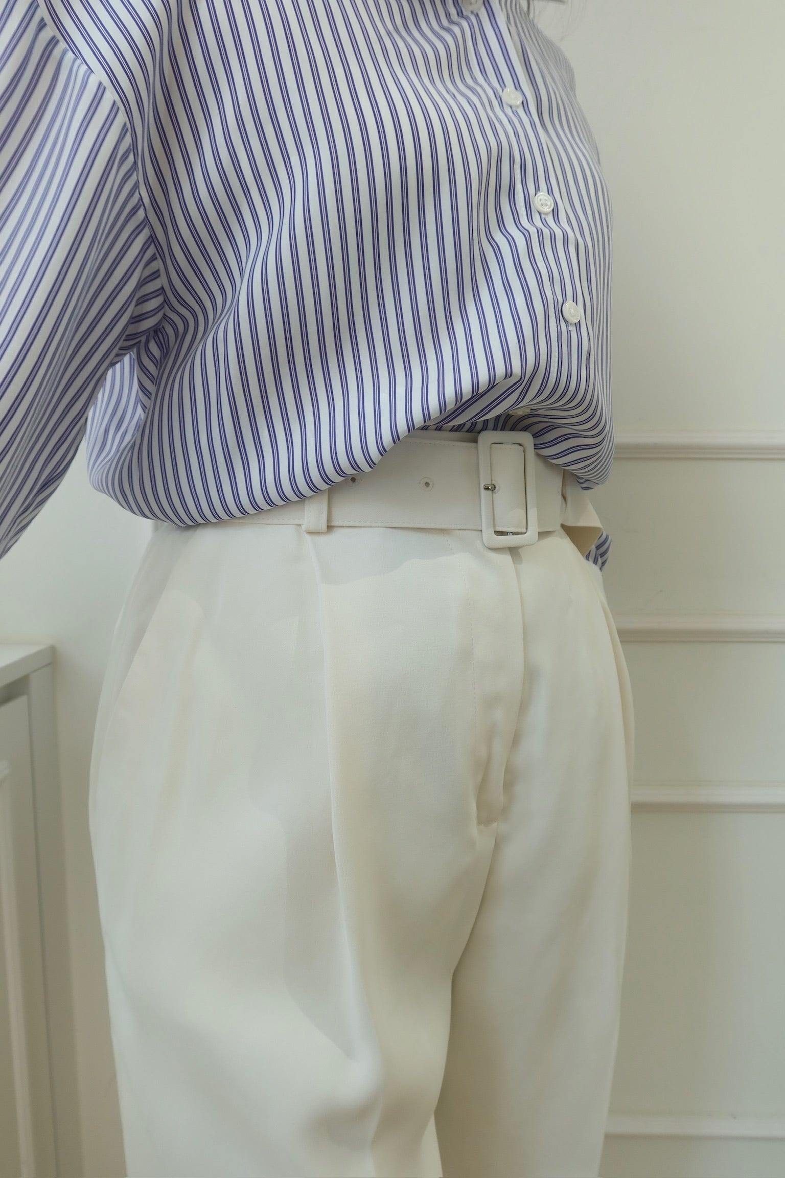 【LUXE COLLECTION】Off-white Wide Leg Pants with Buckle Belt [PT0061]