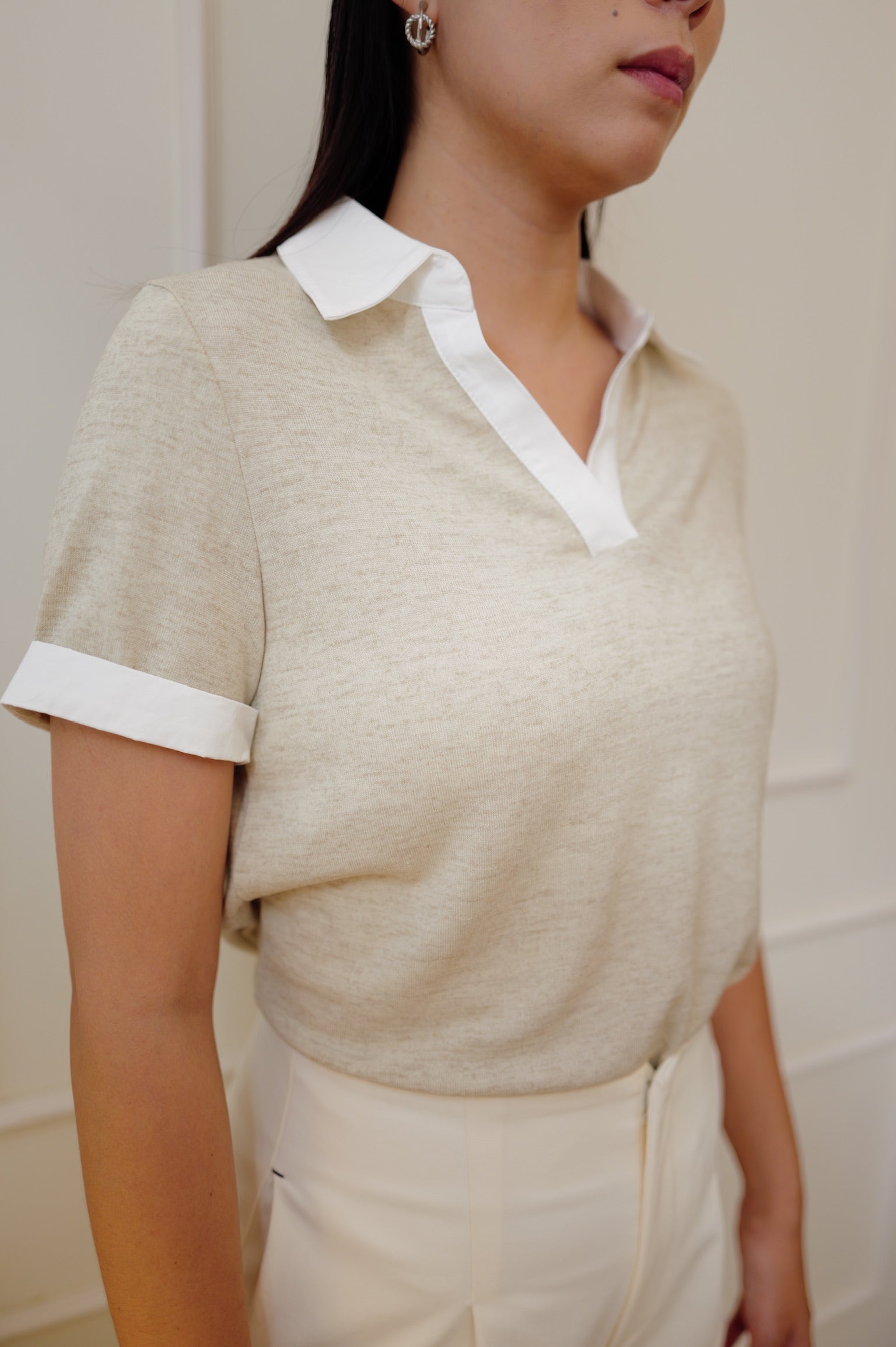 【LE ZANS BRAND COLLECTION】Contrast Collar Open V-Neck Knit Polo Top [T0303]