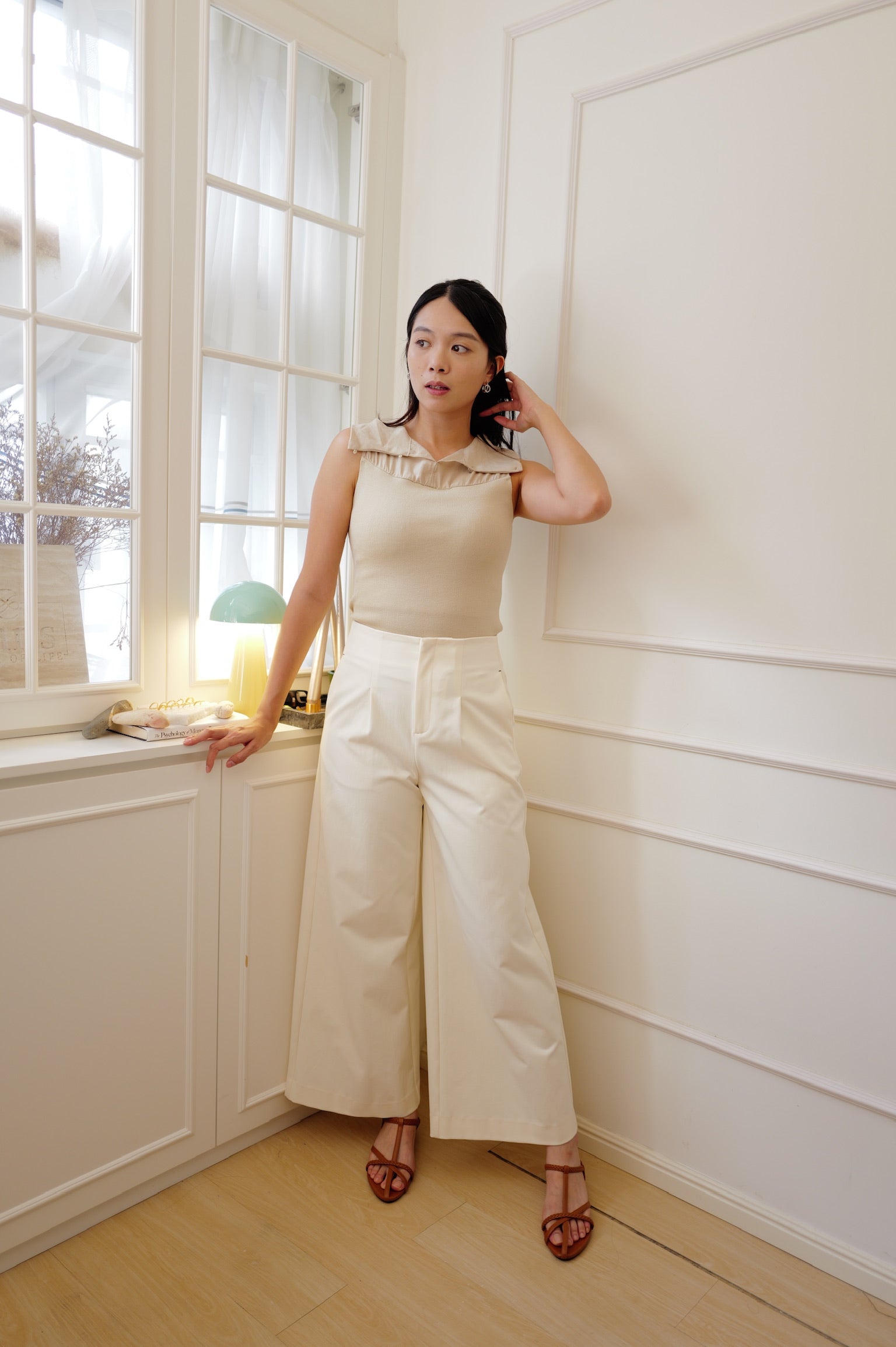【LE ZANS BRAND COLLECTION】Minimalist Sheer-Panel Ribbed Sleeveless Top [T0304]