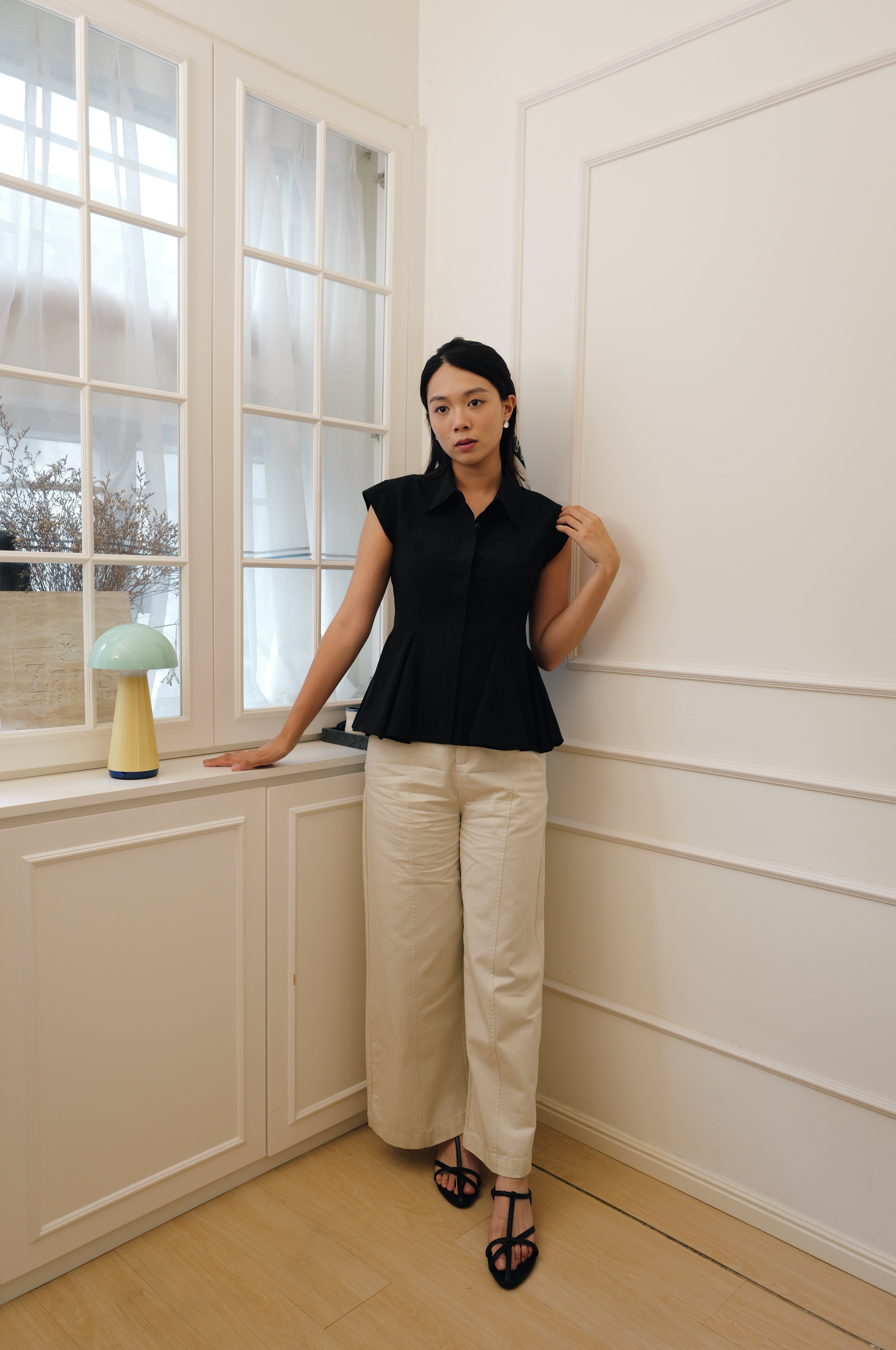 Chic Pleated Peplum Cap-Sleeve Blouse [T0298]