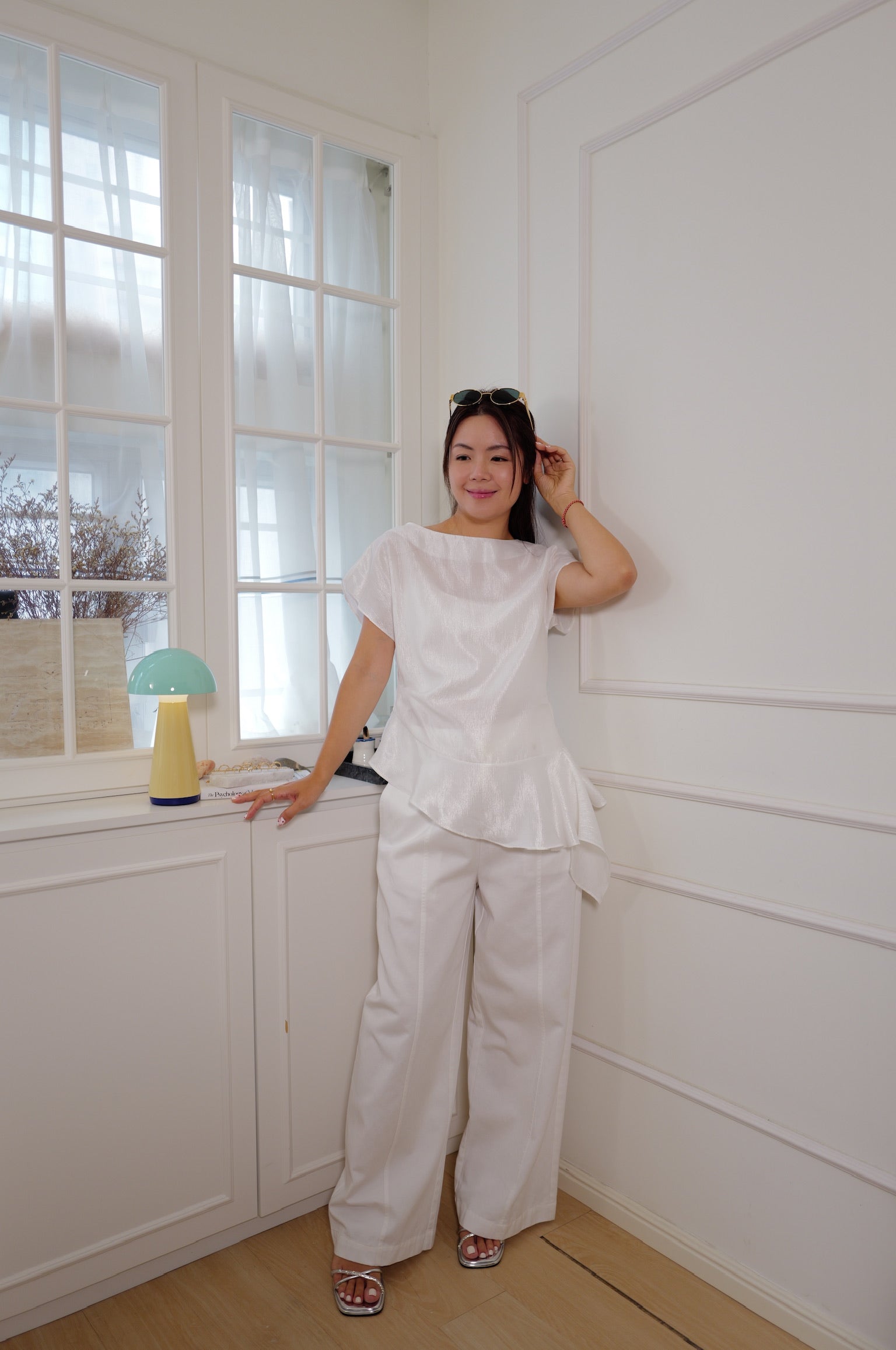 Elegant Asymmetric Peplum Top with Cap Sleeves [T0292]