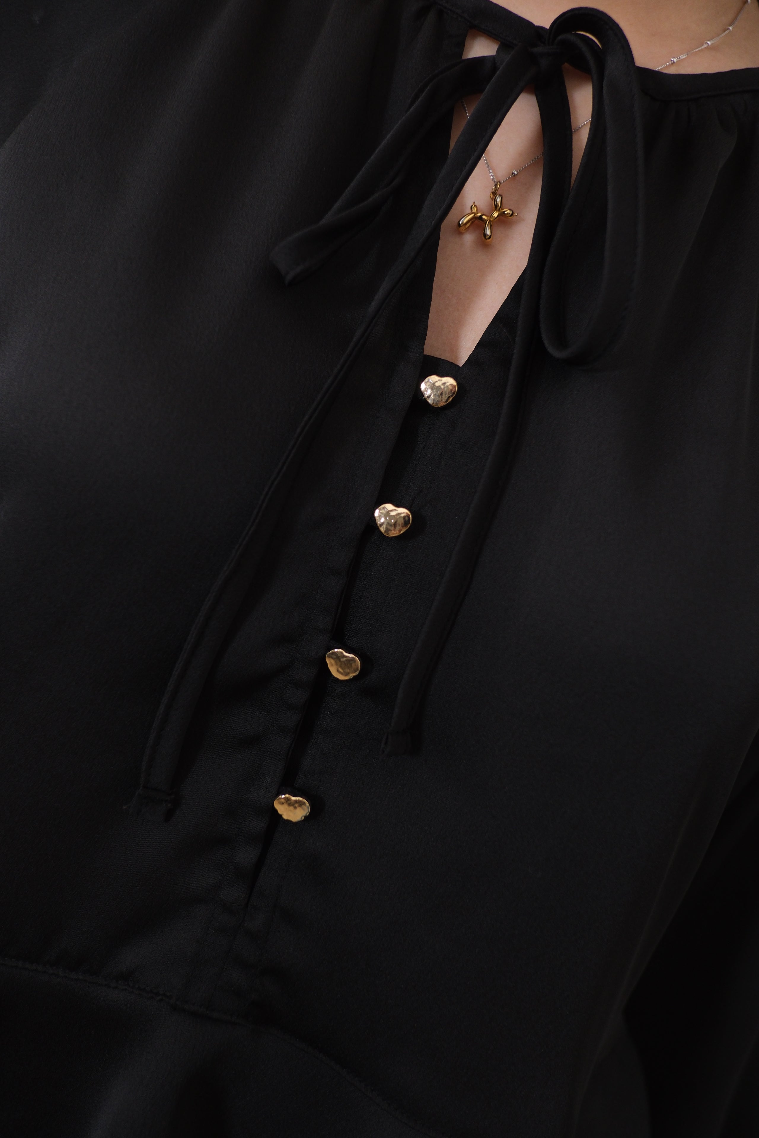 Elegant Ruffle Button-Front Chiffon Blouse [T0263]