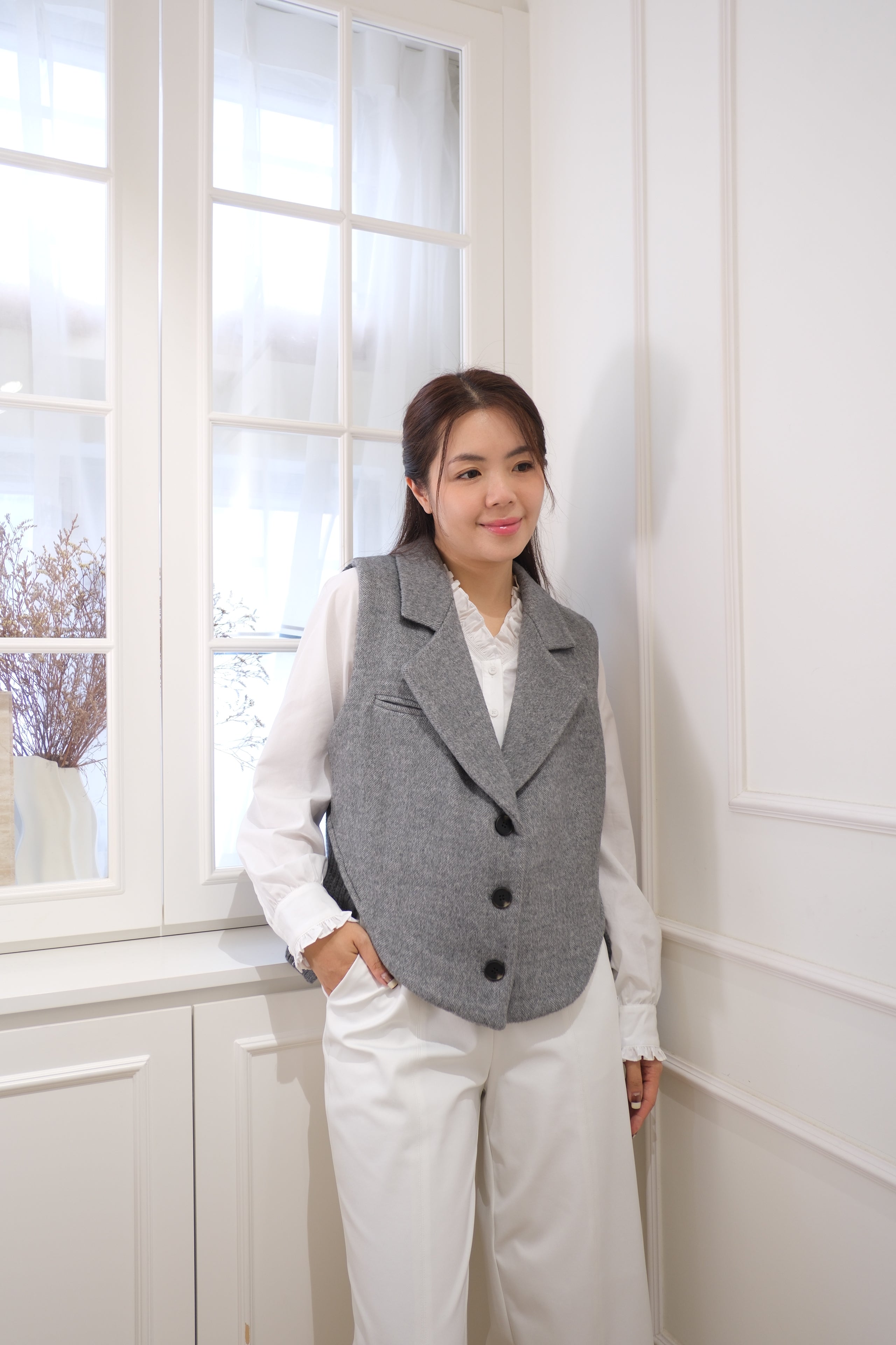 Woolen Elegance Vest [J0122]