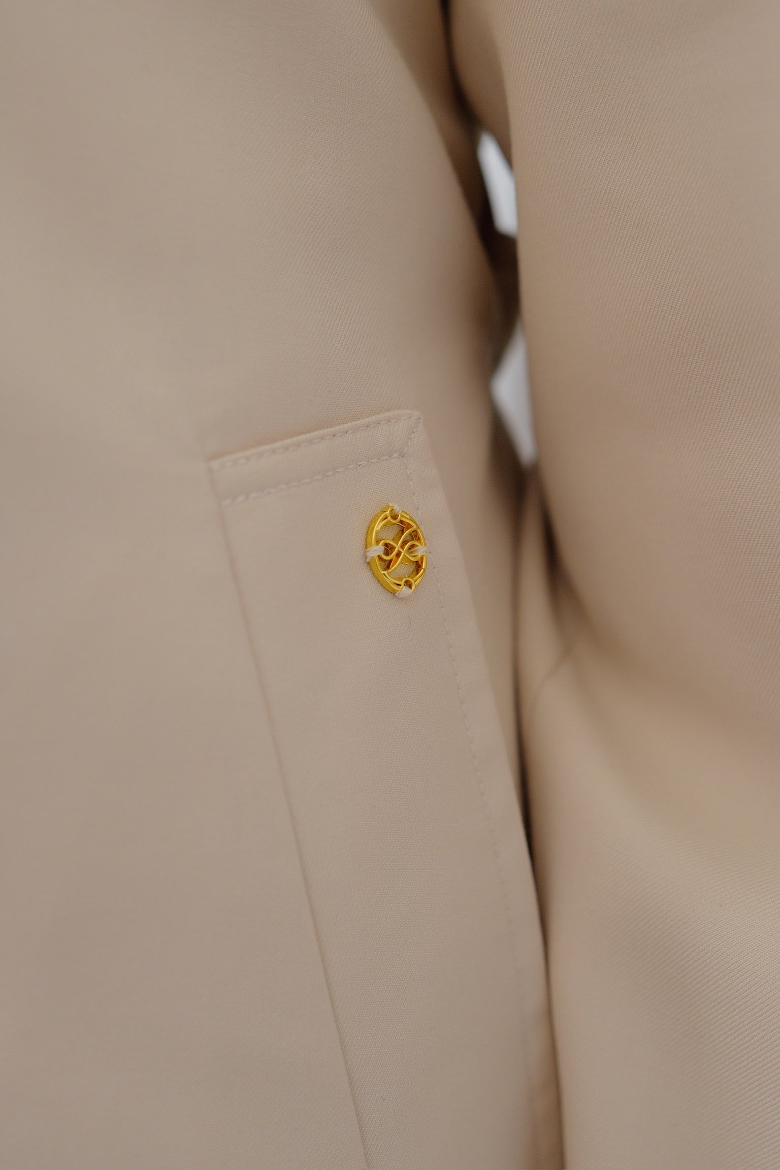 【LE ZANS PRIVÉ】French Two-Tone Lapel Belted Short Trench Coat [J0146]