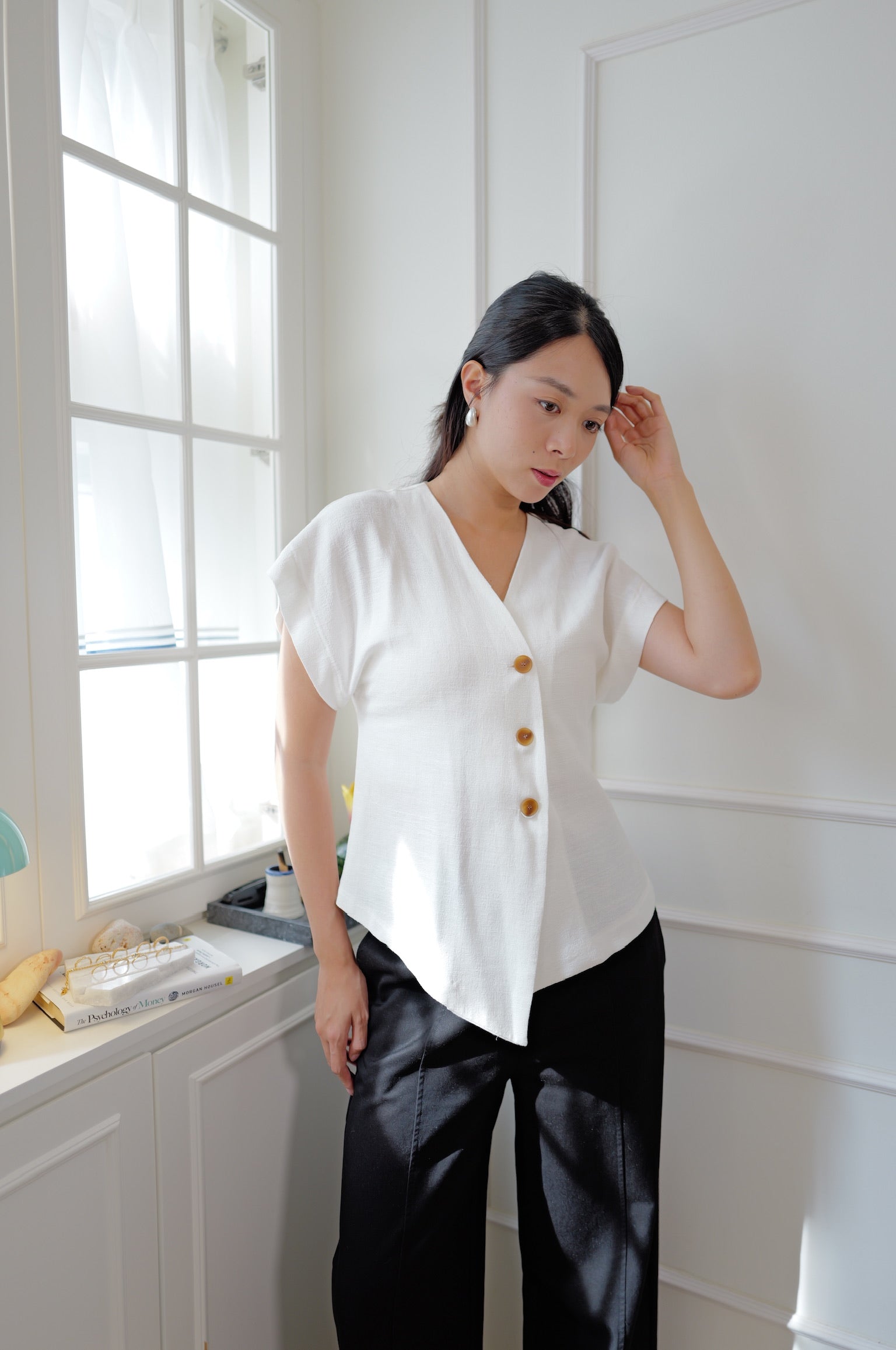 French Chic Asymmetric Hem Tweed-Like V-Neck Top [T0294]