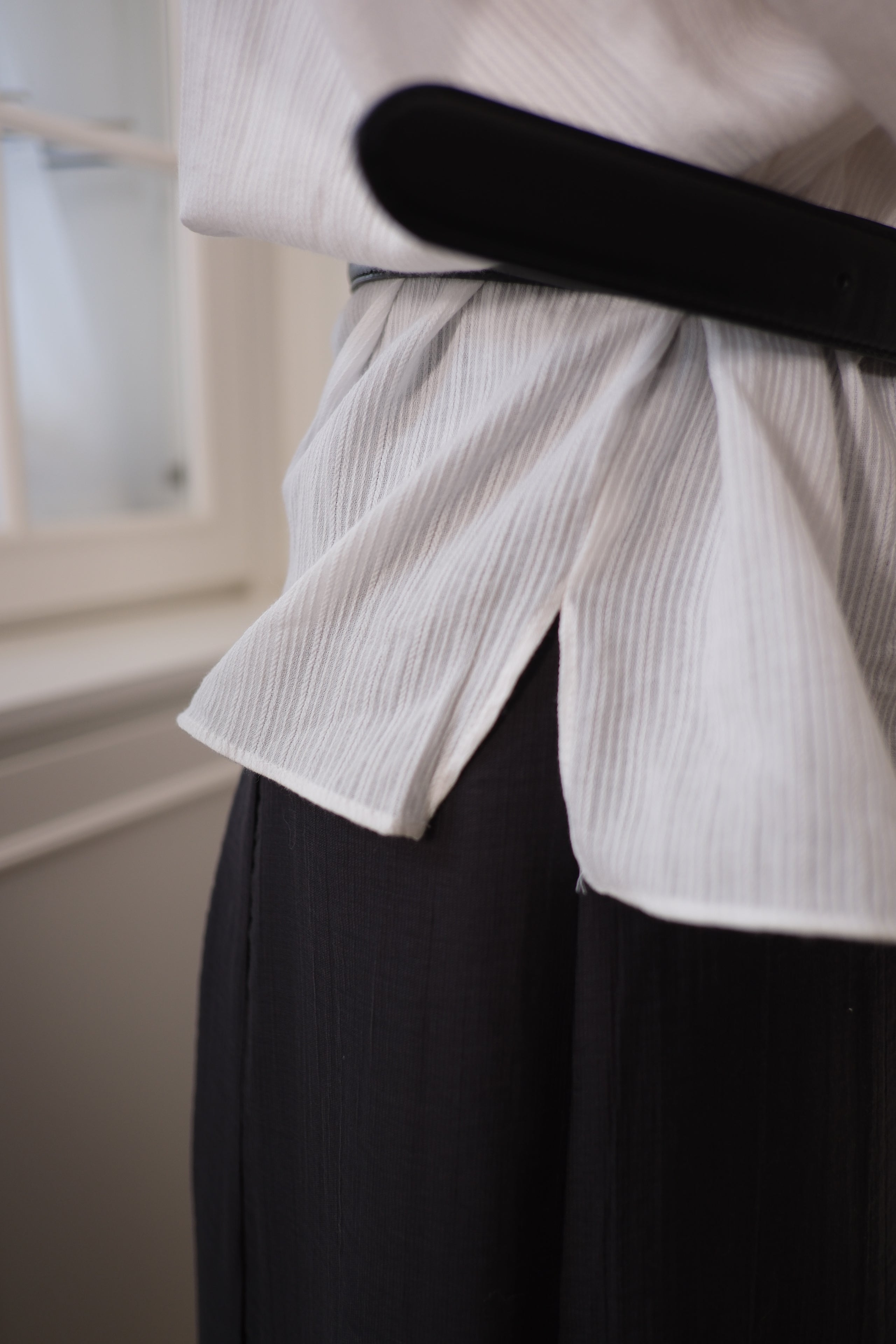 Off Shoulder Ruffle Blouse [T0265]