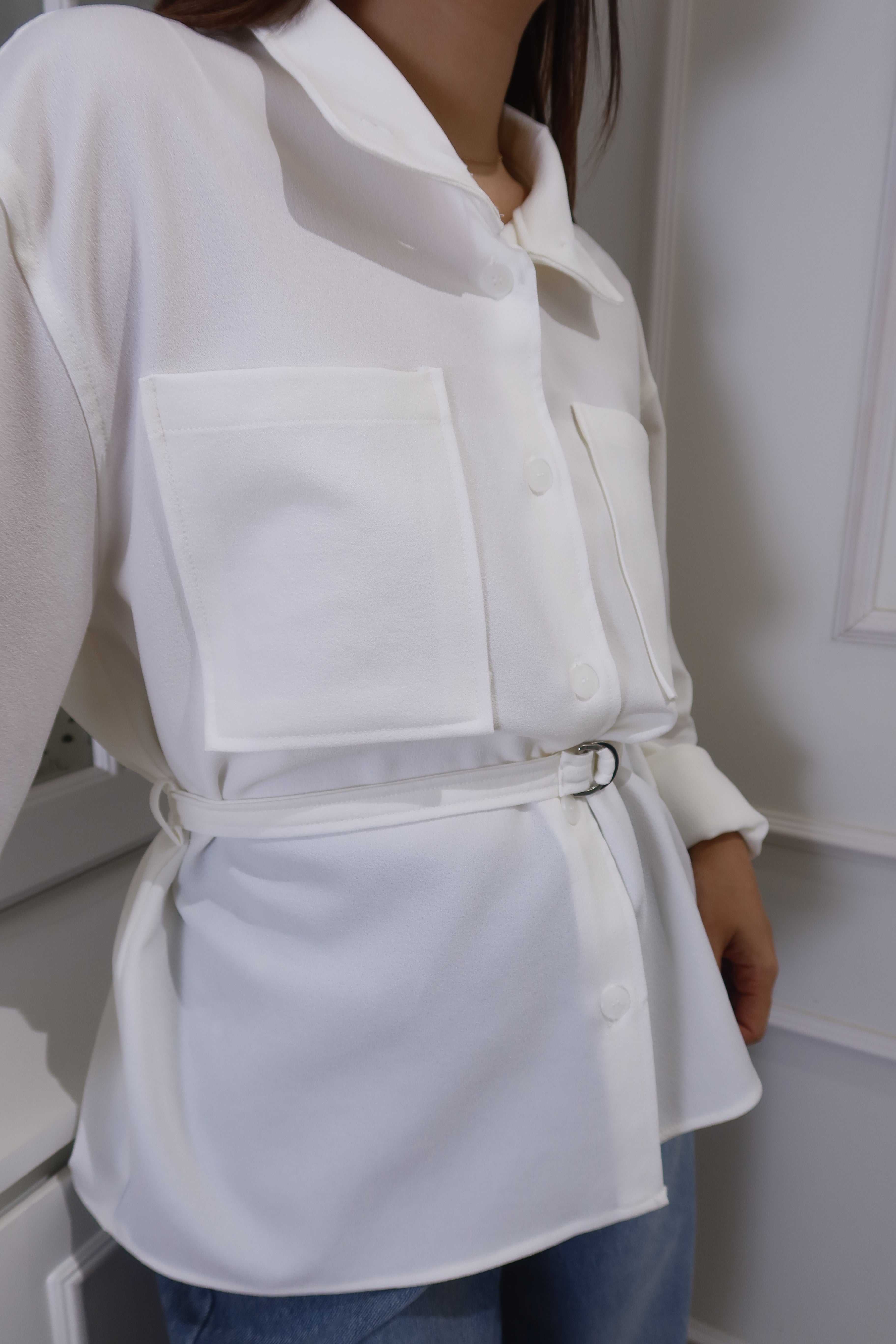 Classic White Pocket Wrap Shirt [T0217]