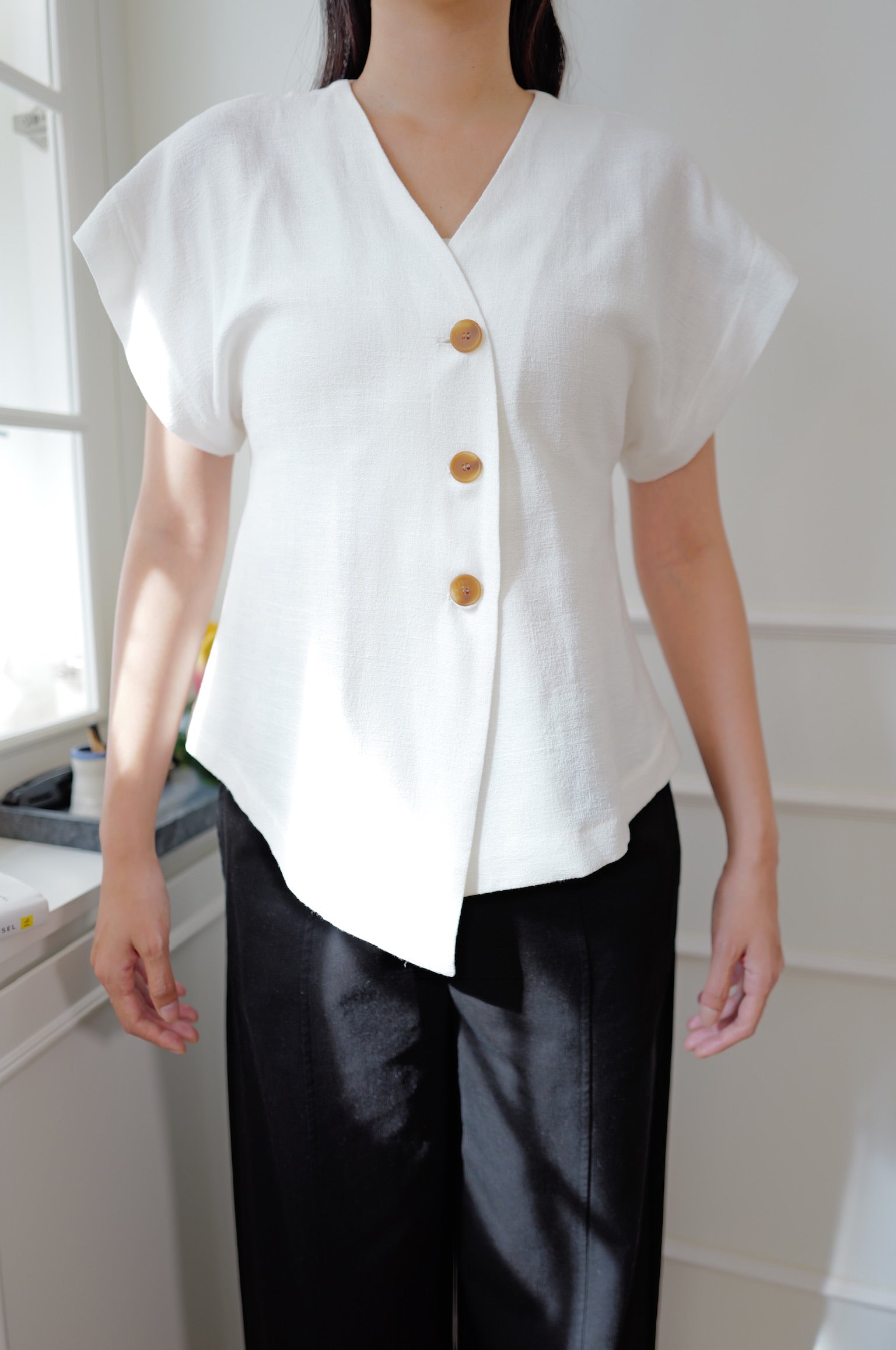 French Chic Asymmetric Hem Tweed-Like V-Neck Top [T0294]