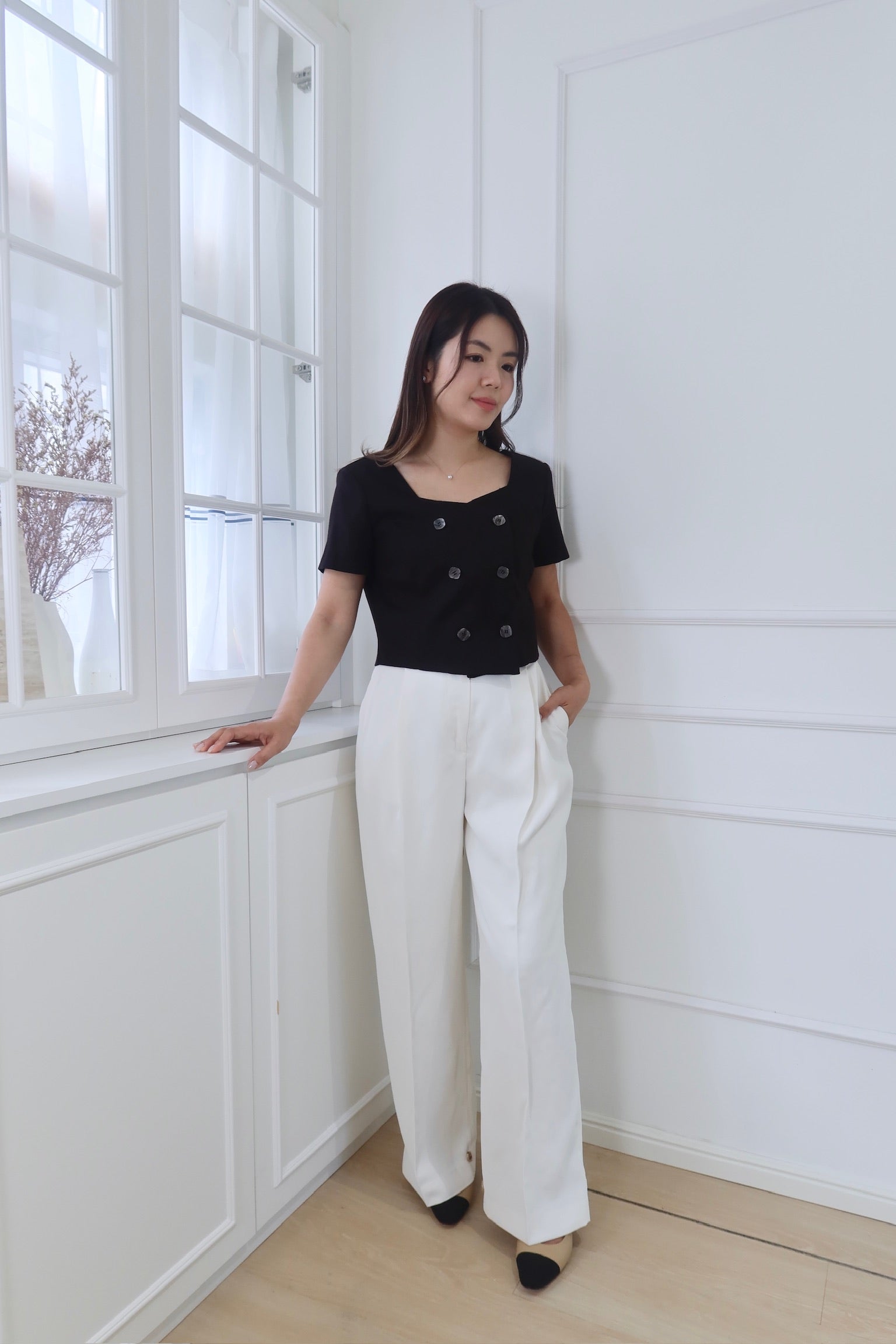 Chic Double-Breasted Crop Blazer [J0102]