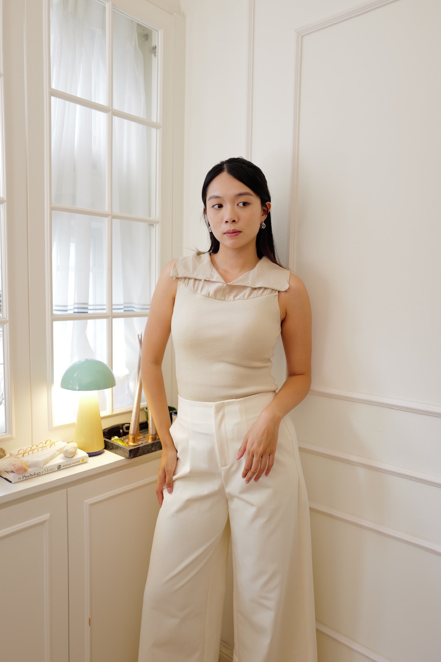 【LE ZANS BRAND COLLECTION】Minimalist Sheer-Panel Ribbed Sleeveless Top [T0304]
