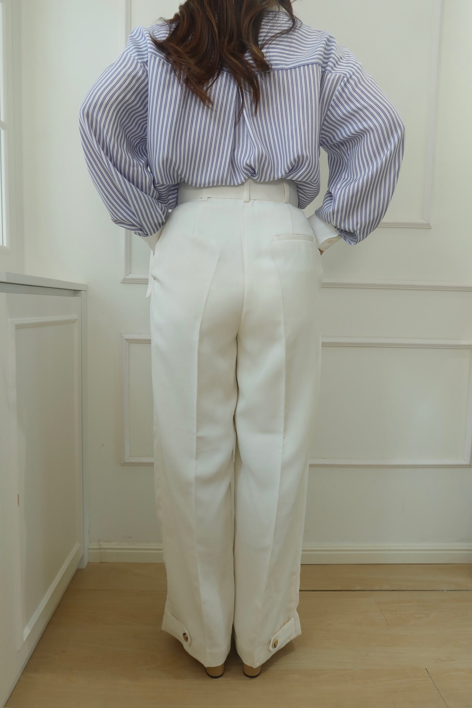 【LUXE COLLECTION】Off-white Wide Leg Pants with Buckle Belt [PT0061]