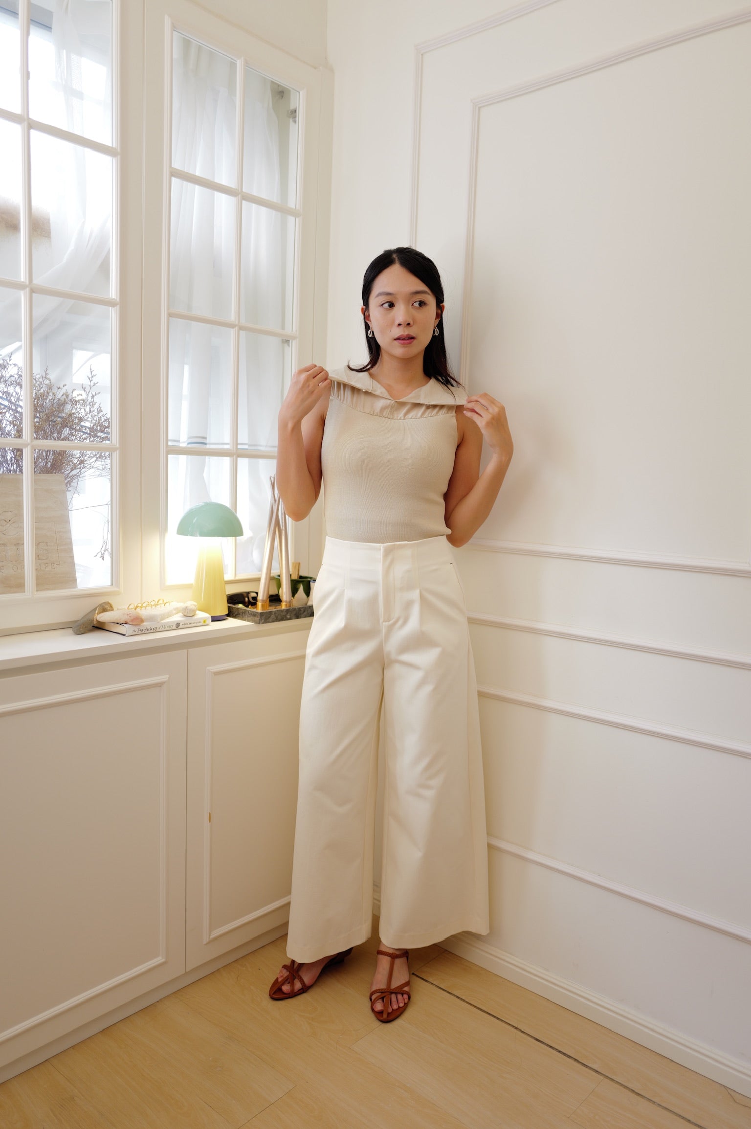 【LE ZANS BRAND COLLECTION】Minimalist Sheer-Panel Ribbed Sleeveless Top [T0304]