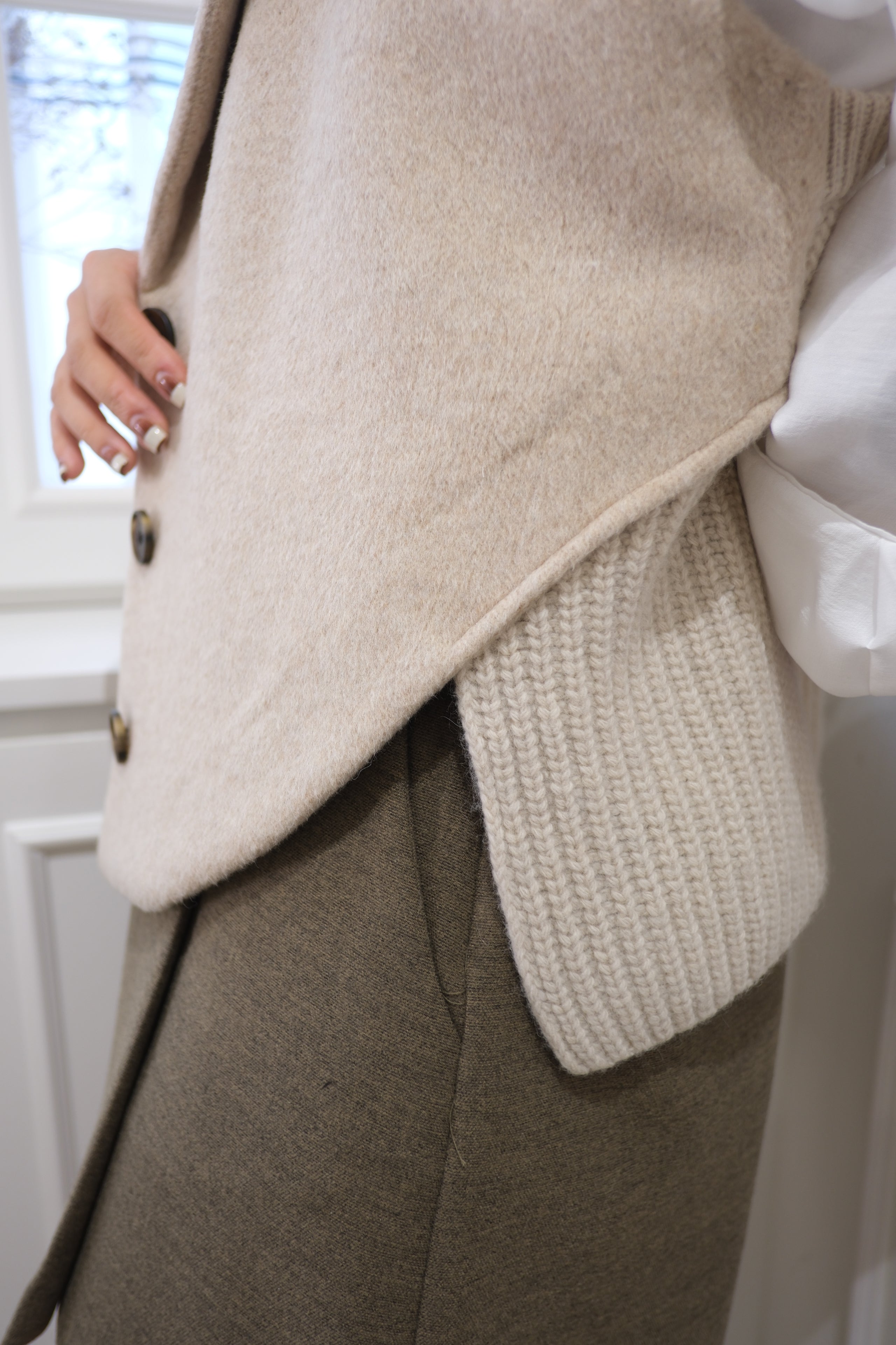 Woolen Elegance Vest [J0122]