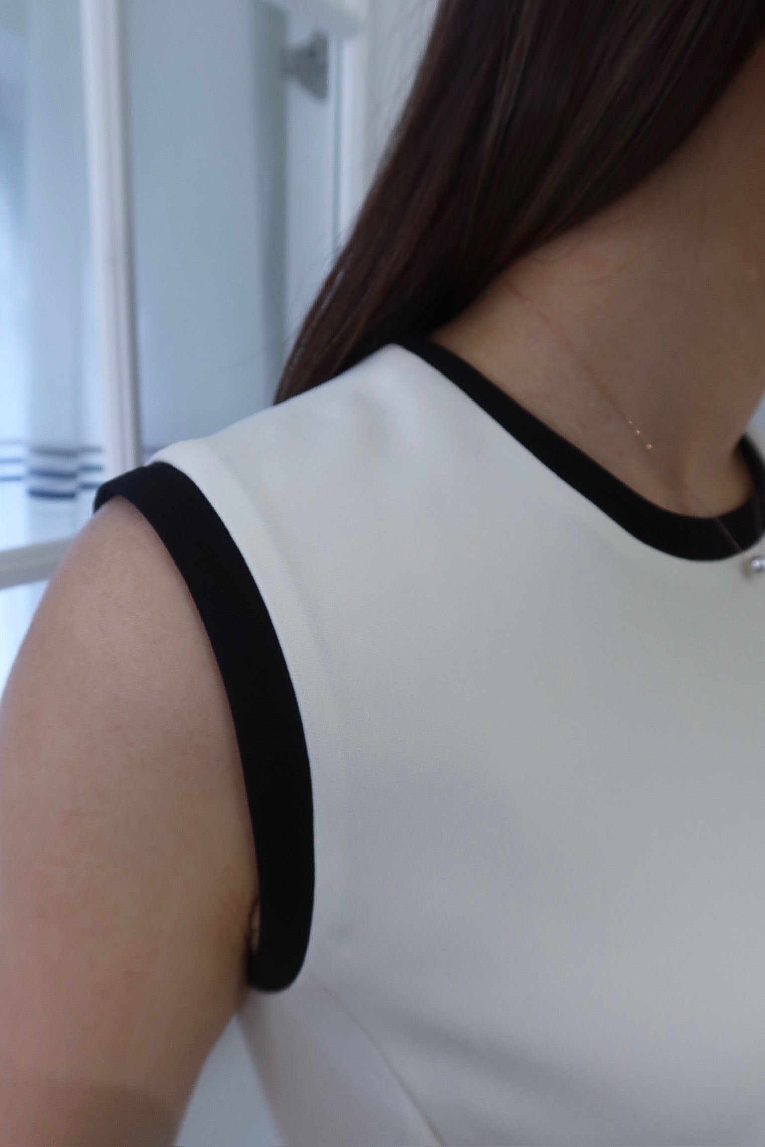 【LE ZANS BRAND COLLECTION】Minimalist Duo-Tone Sleeveless Dress [OPS0154]