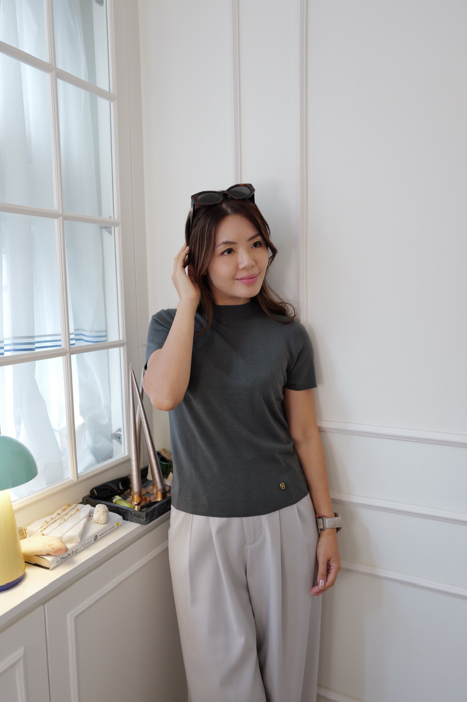 【LE ZANS PRIVÉ】Minimalist Mock-Neck Fine Knit Short-Sleeve Top (100%頂級德國揚子紗) [T0309]