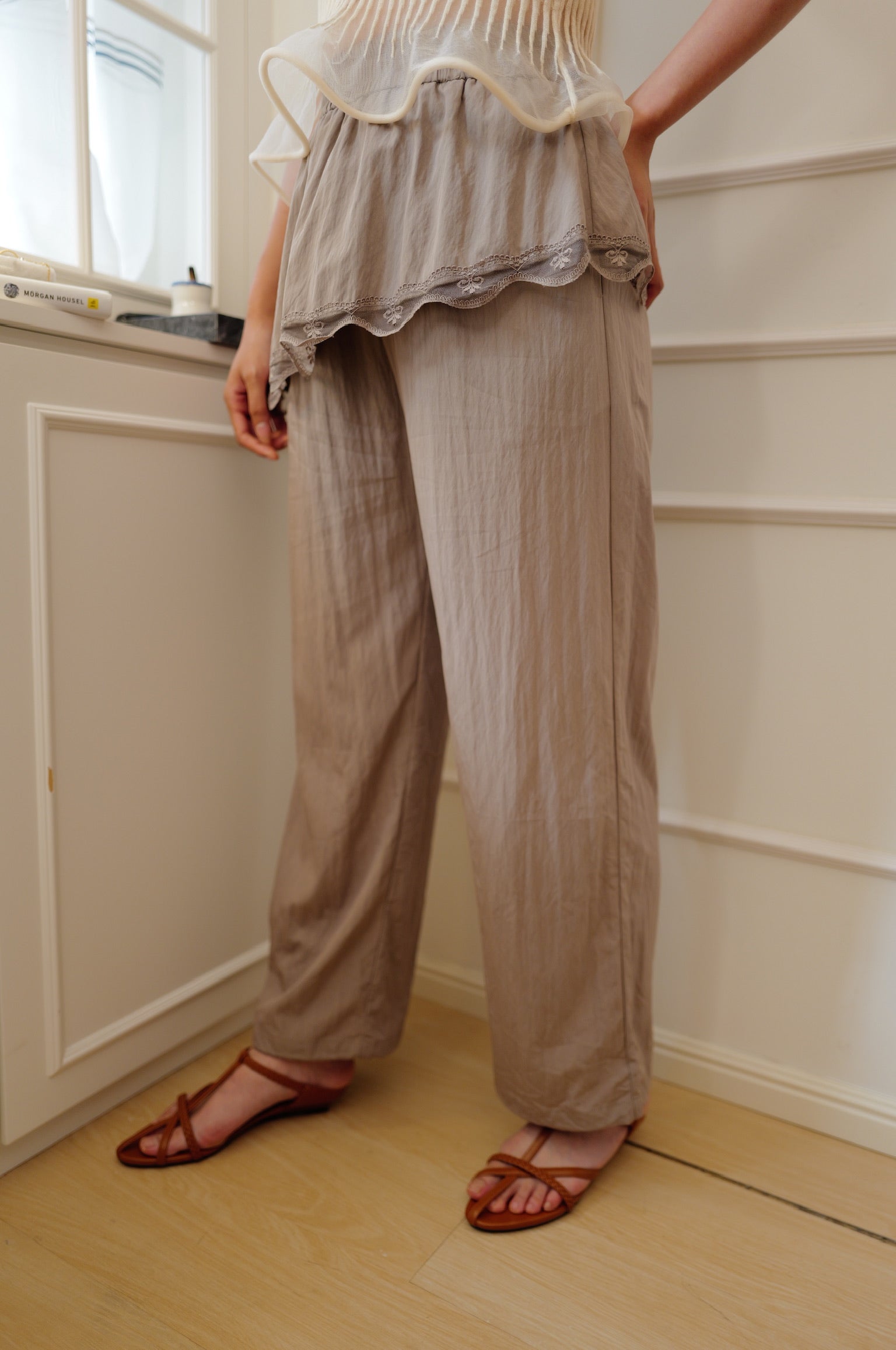 【LE ZANS BRAND COLLECTION】Ballet-Inspired Ruffle Lace Trim Pants [PT0094]